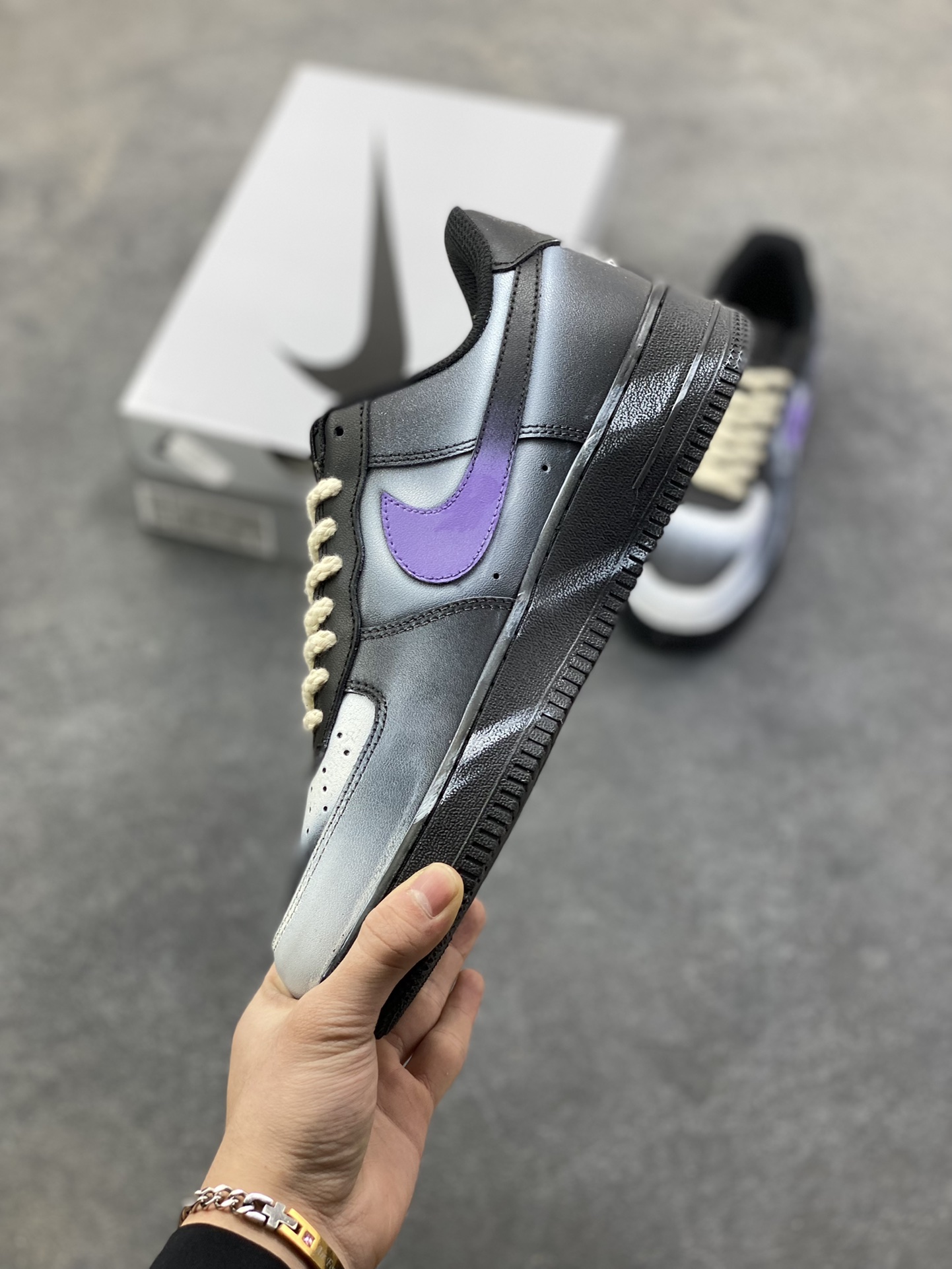 图片[3]-【定制球鞋】Nike Air Force 1 紫夜邪瞳 经典百搭 潮流手绘 防滑抗冲击性耐磨 低帮 板鞋 男女款 黑色 原楦头原纸板 原装鞋盒 定制五金配件 内置全掌气垫 原厂鞋底 货号 CW2288-111 尺码： 36 36.5 37.5 38 38.5 39 40 405. 41 42 42.5 43 44 44.5 45-选品中心
