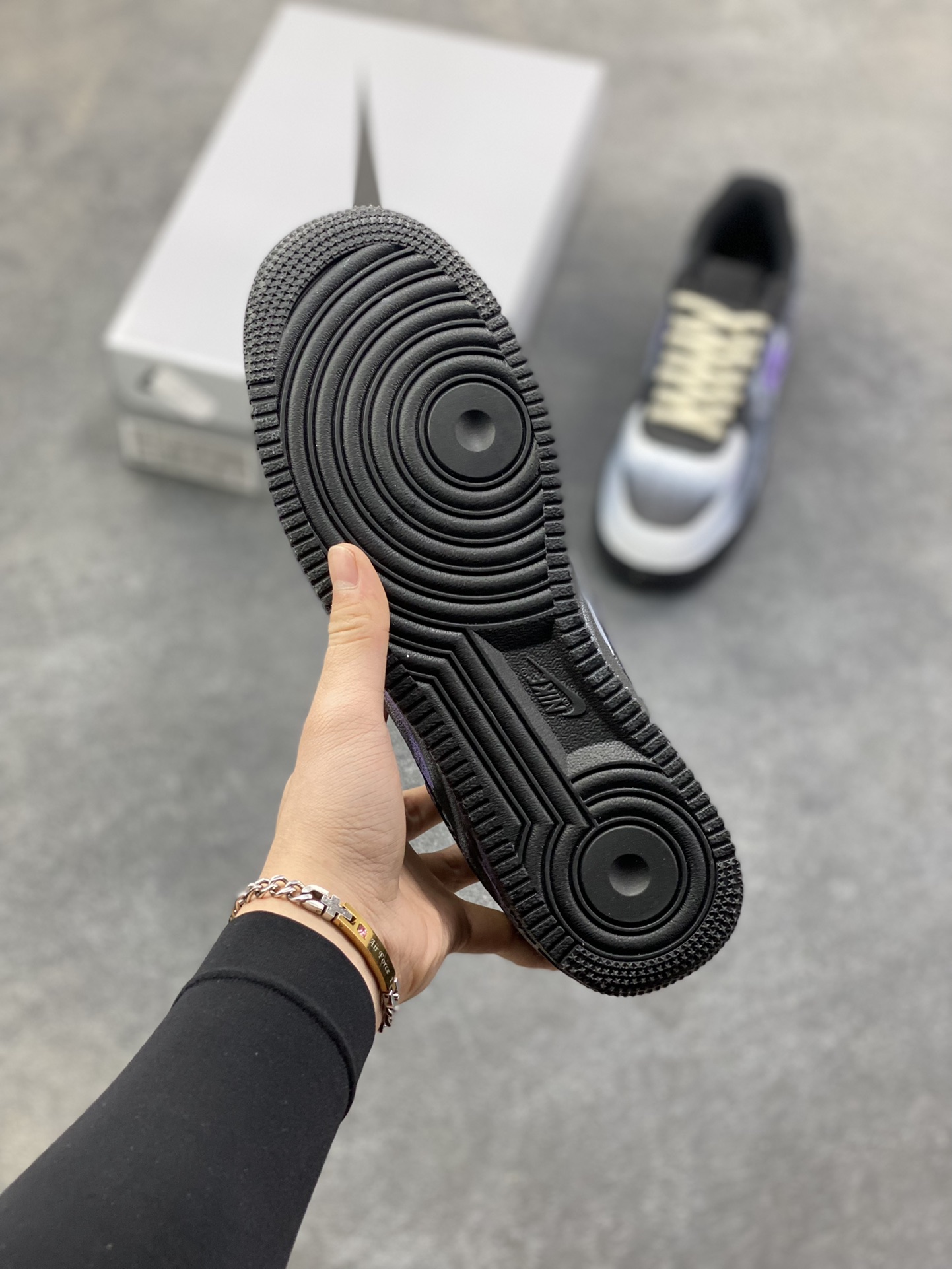 图片[5]-【定制球鞋】Nike Air Force 1 紫夜邪瞳 经典百搭 潮流手绘 防滑抗冲击性耐磨 低帮 板鞋 男女款 黑色 原楦头原纸板 原装鞋盒 定制五金配件 内置全掌气垫 原厂鞋底 货号 CW2288-111 尺码： 36 36.5 37.5 38 38.5 39 40 405. 41 42 42.5 43 44 44.5 45-选品中心