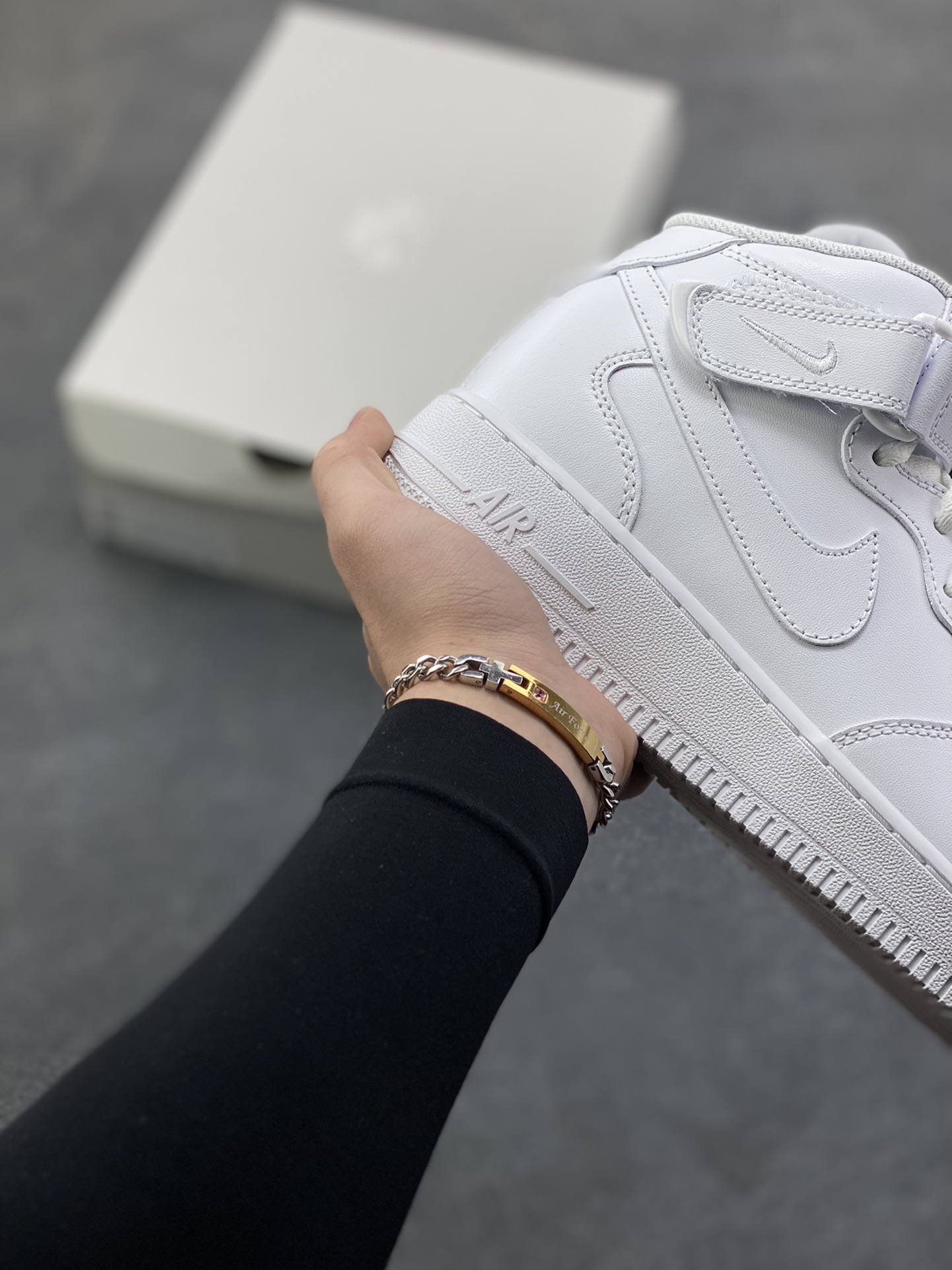 图片[6]-NIke Air Force 1 ‘07 Low 空军一号低帮 运动鞋 休闲鞋 折边针车 工艺难度大 原楦头原纸板 原装鞋盒 定制五金配件 内置全掌气垫 原厂鞋底 货号：CW2289-111 尺码：36 36.5 37.5 38 38.5 39 40 40.5 41 42 42.5 43 44 44.5 45-选品中心