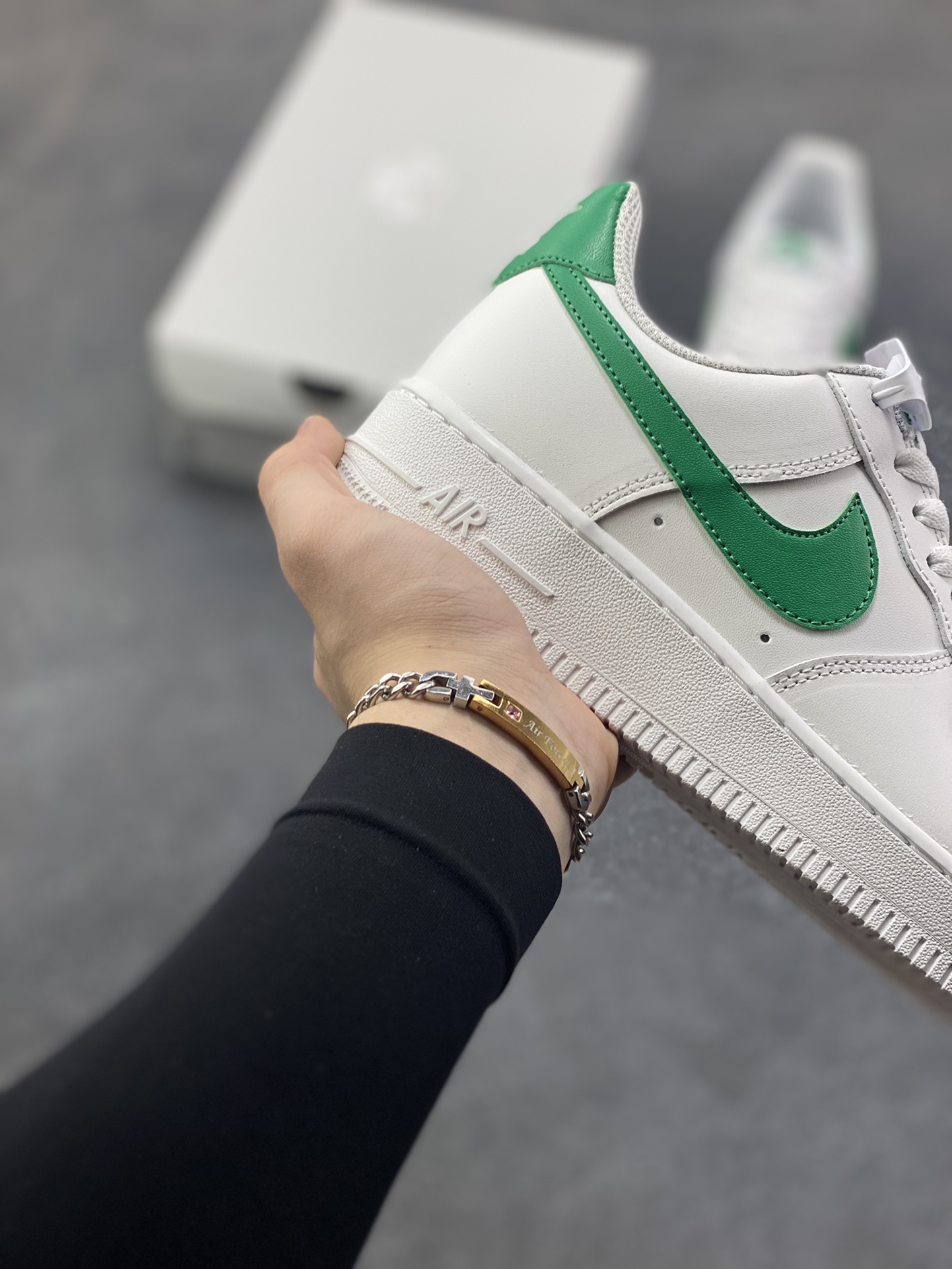 图片[6]-NIke Air Force 1 ‘07 Low 空军一号低帮 运动鞋 休闲鞋 折边针车 工艺难度大 原楦头原纸板 原装鞋盒 定制五金配件 内置全掌气垫 原厂鞋底 货号：FJ4146-121 尺码：36 36.5 37.5 38 38.5 39 40 40.5 41 42 42.5 43 44 44.5 45-选品中心