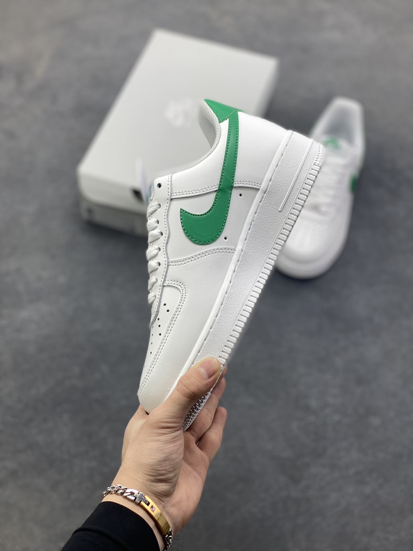 图片[3]-NIke Air Force 1 ‘07 Low 空军一号低帮 运动鞋 休闲鞋 折边针车 工艺难度大 原楦头原纸板 原装鞋盒 定制五金配件 内置全掌气垫 原厂鞋底 货号：FJ4146-121 尺码：36 36.5 37.5 38 38.5 39 40 40.5 41 42 42.5 43 44 44.5 45-选品中心