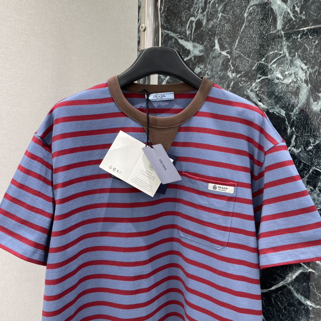 Striped Short Sleeve T-Shirt with Logo - Casual & Stylish Fall/Winter Top 4 i1765168326 9432 2