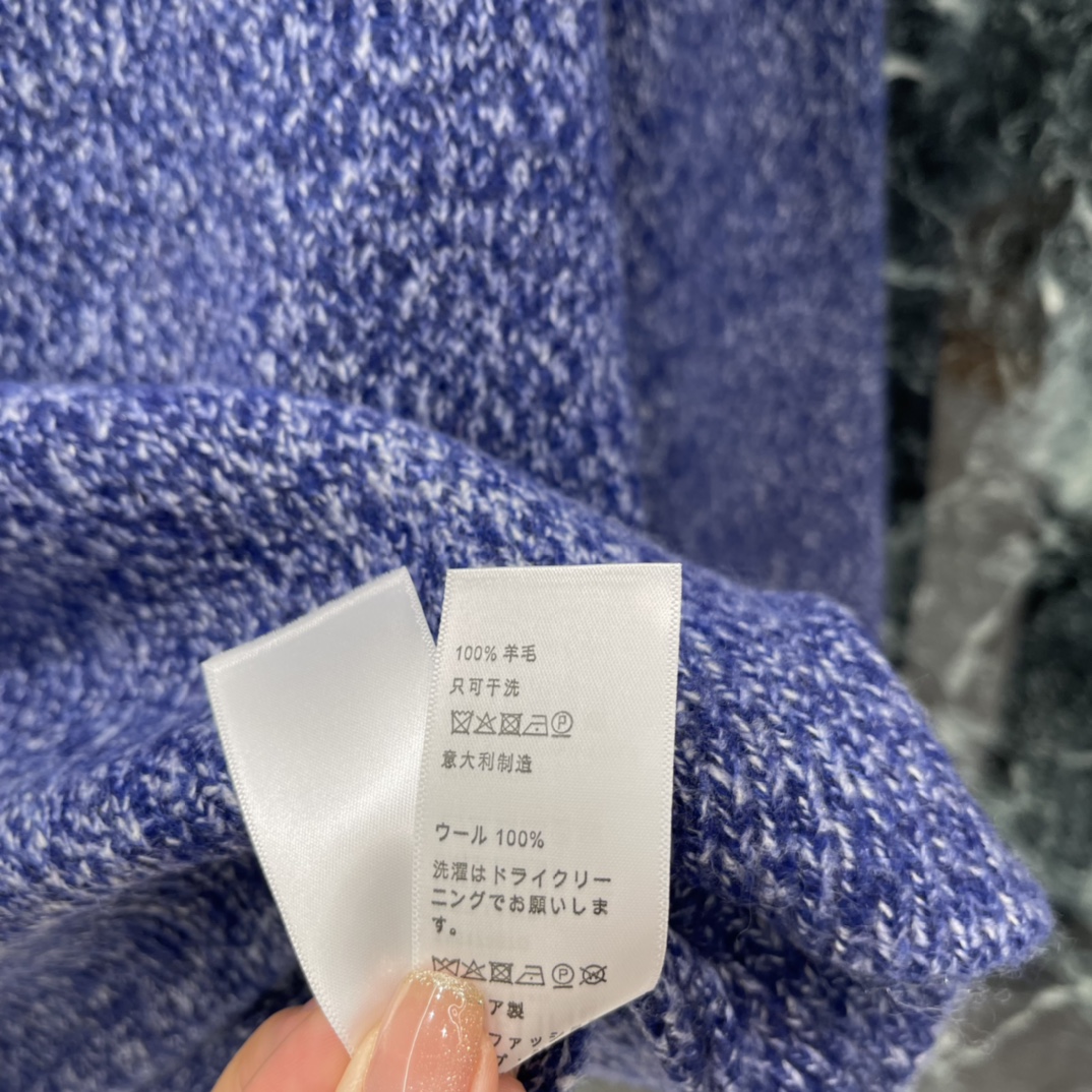 CE Fall/Winter '25 Sweater: Arc de Triomphe Logo, Retro Style, Unisex Fit 10 i1765168828 4753 8