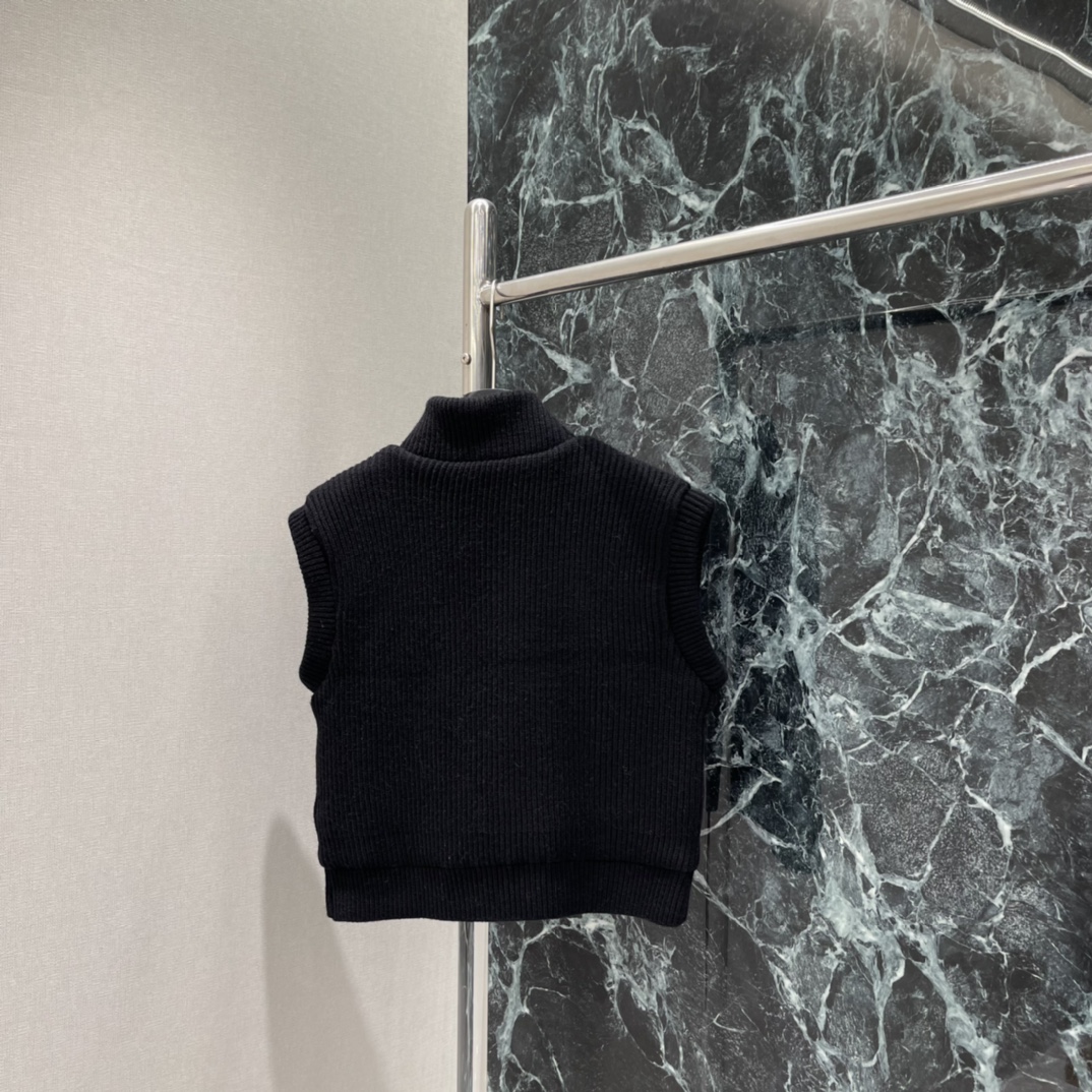 Her Knit Vest with Leather Logo Pockets, Chic Sleeveless Sweater Top 4 i1765169128 435 2