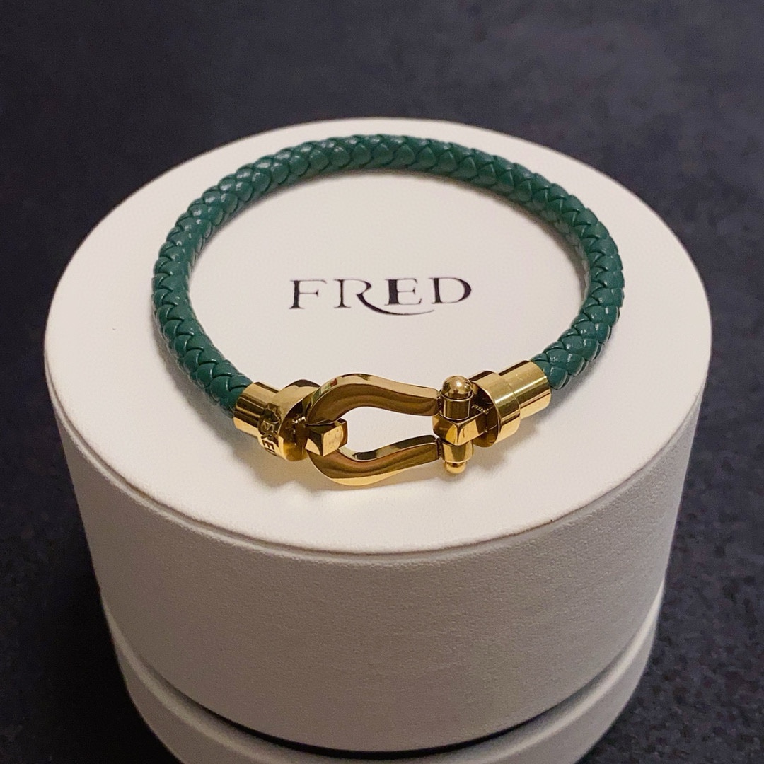 Fred 新款fred费雷德彩色真皮皮绳手链手镯手绳