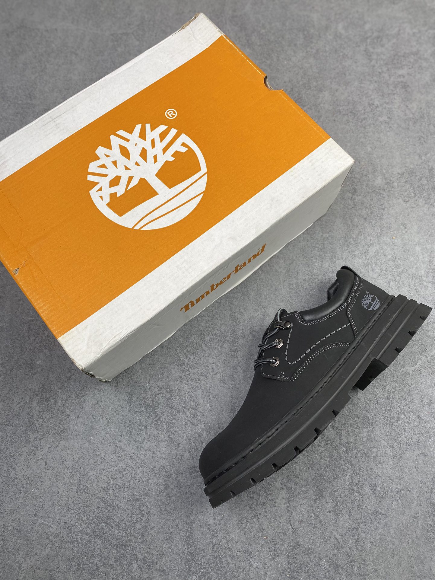 💰250支持放店
  新货🚀美国人气户外品牌-科恩Keen Jasper Rocks SP贾斯珀都市户外休闲马丁靴系列25ss秋冬季新款 原楦型开发纸版#采用固色翻毛皮鞋面材质#内嵌高密度EVA发泡缓震脚垫#外置一体式包裹防滑防剐蹭耐磨橡胶大底❗向经典的90年代致敬！ 山系神级鞋履 
尺码：39-44m9