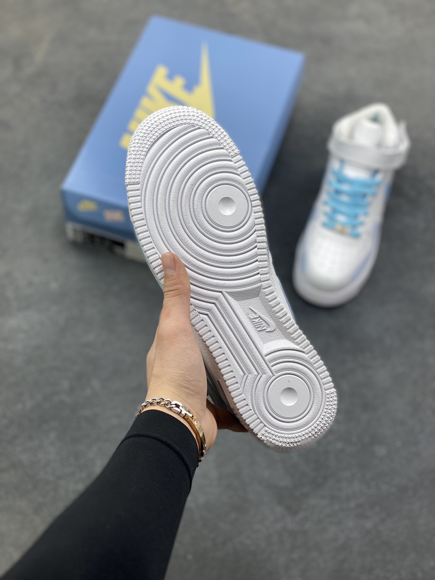 图片[5]-Nike Air Force 1 Low’07 断勾 喷绘 空军一号中帮休闲板鞋 定制皮料 原厂3D打印 定制鞋盒 原楦原纸板 纯正空军版型 内置全掌气垫 货号：ZH0316-124 尺码：36 36.5 37.5 38 38.5 39 40 40.5 41 42 42.5 43 44 44.5 45-选品中心