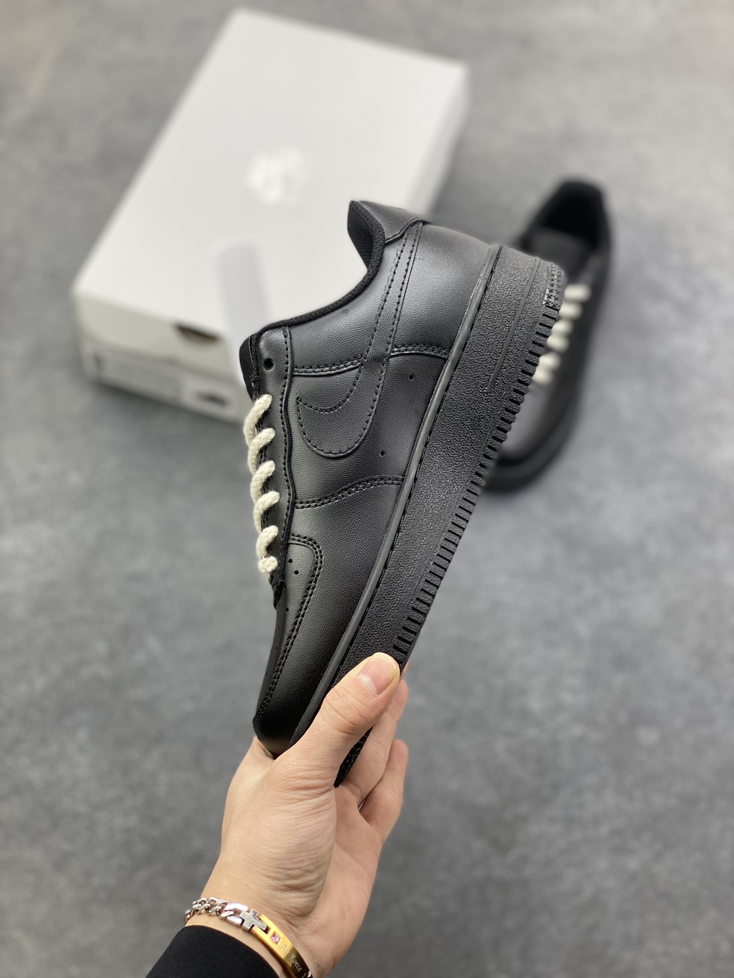 图片[3]-NIke Air Force 1 ‘07 Low 空军一号低帮 运动鞋 休闲鞋 折边针车 工艺难度大 原楦头原纸板 原装鞋盒 定制五金配件 内置全掌气垫 原厂鞋底 货号：DD8959-001 尺码：36 36.5 37.5 38 38.5 39 40 40.5 41 42 42.5 43 44 44.5 45-选品中心