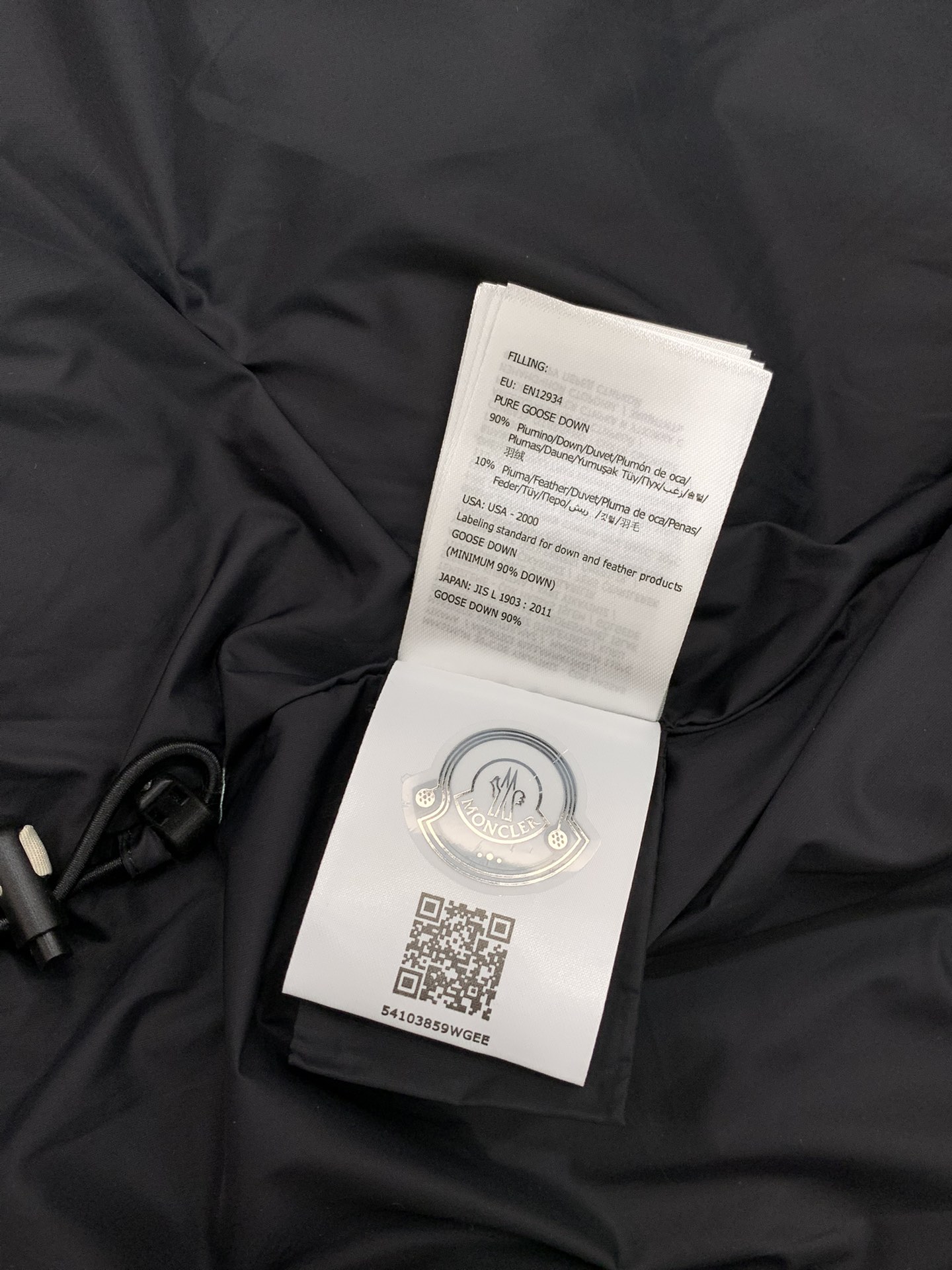 ，Moncler 蒙口，2025冬季最新品，专柜同步有售，原单狠货，时尚休闲羽绒马甲，上身舒适！吸睛而有