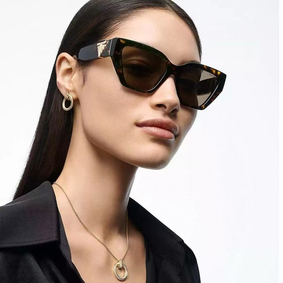 ‼️ 官网图 TIFFANY&Co.✨✨✨MODEL：TF4218✨✨✨ SIZE：55口17-145✨