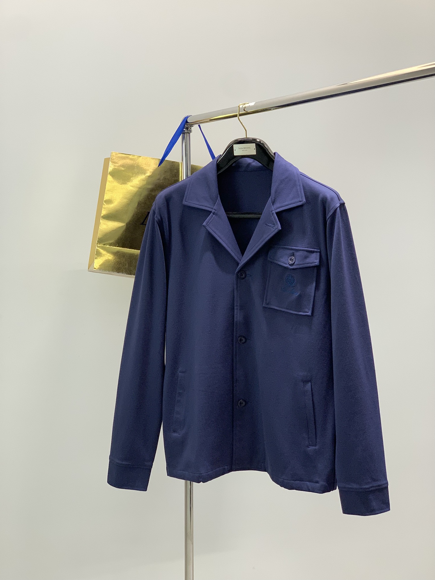 NO:650962,Clothes, pants P, LP (Loro Piana), the latest autumn products, available at counters simultaneously, original goods, fashionable casual suits, made of imported original fabrics, top-notch embroidery technology, letter pattern decoration logo, original hardware accessories decoration, extremely high grade, comfortable and versatile, and the upper body is very handsome!  3 colors recommended, size M-3XL,, loro piana, loro piana, alexander wang19860909衣服,裤子P,LP(Loro Piana ),秋季最新品,专柜同步有售,原单狠货,时尚休闲套装,采用进口原版面料,顶级刺绣工艺字母图案装饰logo,原版五金辅料装饰,档次极高,舒适百搭,上身帅气十足！3色推荐,码数M-3XL,,loro piana,loro piana,alexander wang,Men's clothing