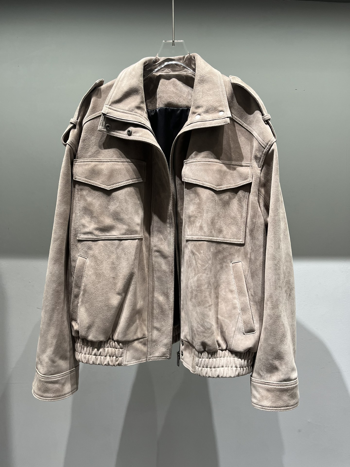 NO:638881,, wide version goatskin suede jacket, super authentic style, loose and made of plenty of materials, also available in brown and camel color, women's clothing, jackets & coats, sheepskin, alexander wang19860909,阔版山羊皮反绒外套,超正版型宽松用料很足,还有咖色驼色,女装,jackets & coats,sheepskin,alexander wang,Women's clothing