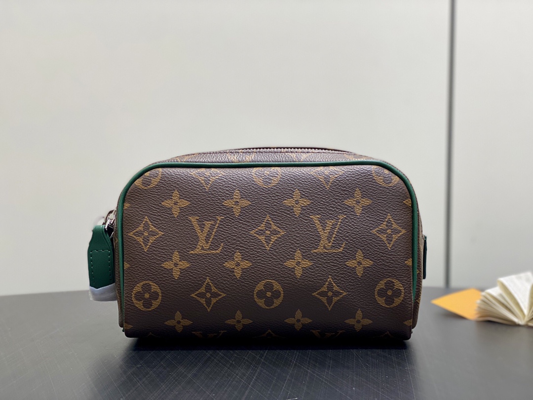 LV Style Beige Leather Toiletry Bag Lookbook Reference image 1