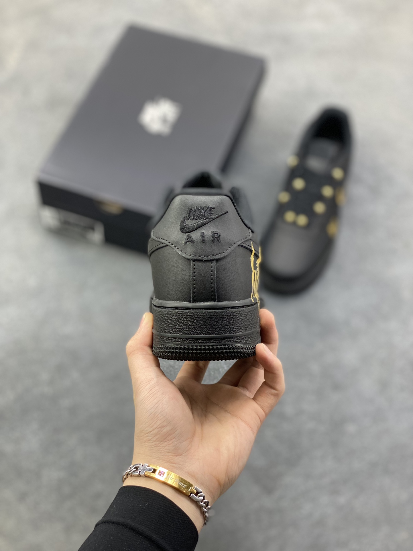 图片[4]-NIke Air Force 1 ‘07 Low 空军一号低帮 运动鞋 休闲鞋 折边针车 工艺难度大 原楦头原纸板 原装鞋盒 定制五金配件 内置全掌气垫 原厂鞋底 货号：CW2288-001 尺码：36 36.5 37.5 38 38.5 39 40 40.5 41 42 42.5 43 44 44.5 45-选品中心