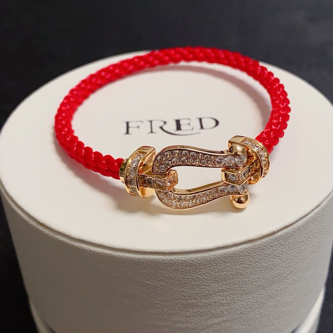 Fred 新品发布 火爆 Fred斐登满钻、半钻、无钻马蹄扣中性款高品质尼龙绳手链手镯