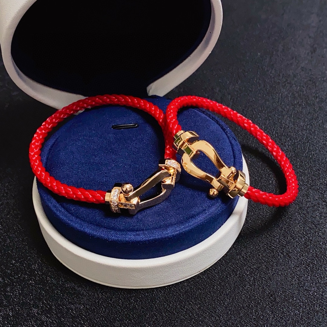 Fred 新品发布 火爆 Fred斐登满钻、半钻、无钻马蹄扣中性款高品质尼龙绳手链手镯