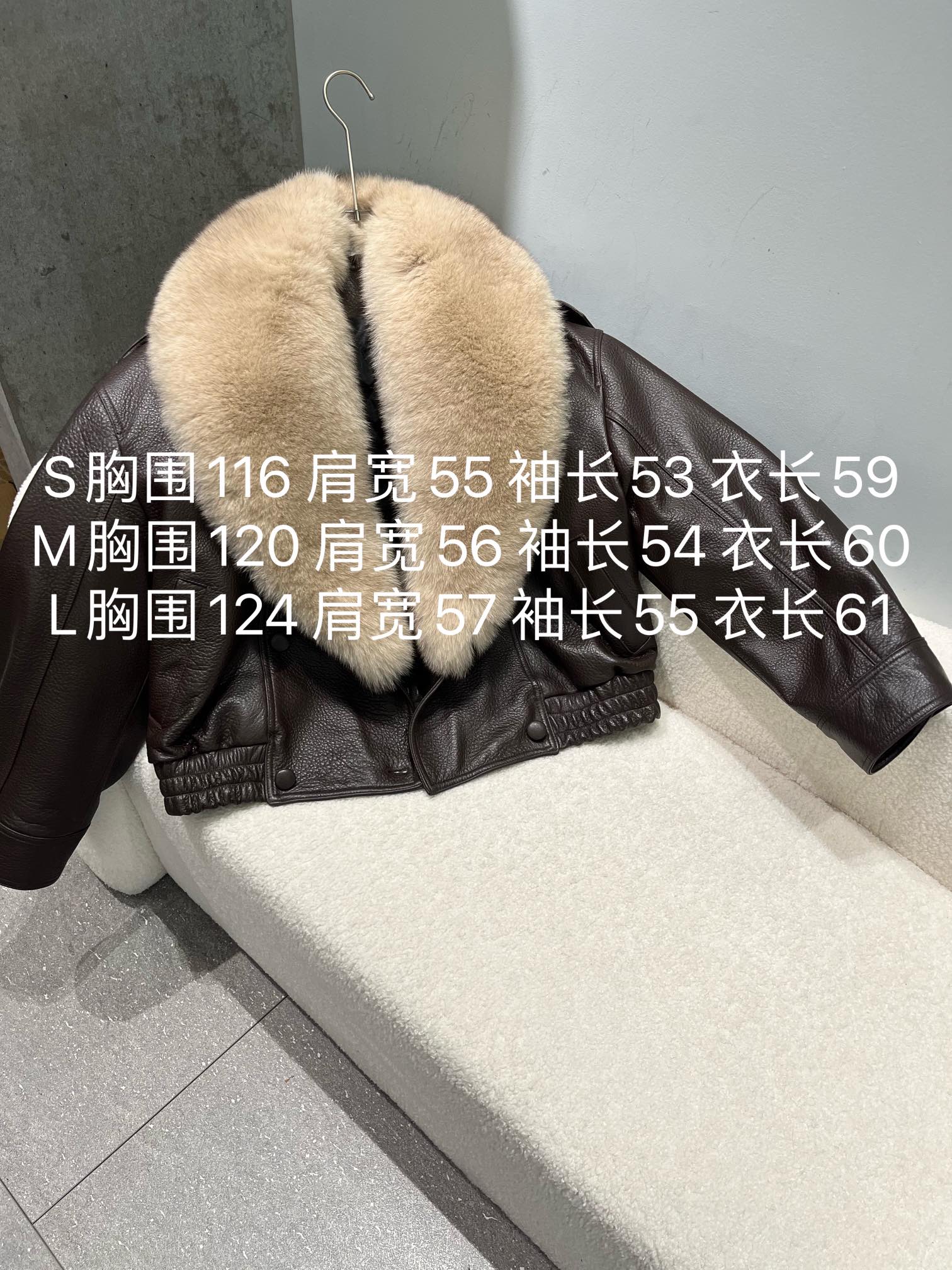 NO:639200,, oversized fox fur collar sheepskin jacket, loose and large style, cotton, brown leather and black leather, size Sml, oversized style, not picky about body shape, women's clothing, jackets & coats, alexander wang19860909,超大狐狸毛领子羊泡皮外套,宽松大版型,加棉.咖色皮和黑色皮 尺寸Sml,超大版型,不挑身材,女装,jackets & coats,alexander wang,Women's clothing
