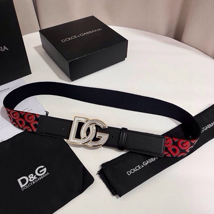 杜嘉班纳 全新小牛皮腰带，优雅简约配饰，缀以双色电镀金属 DG 交叉造型徽标搭扣，4.0cm