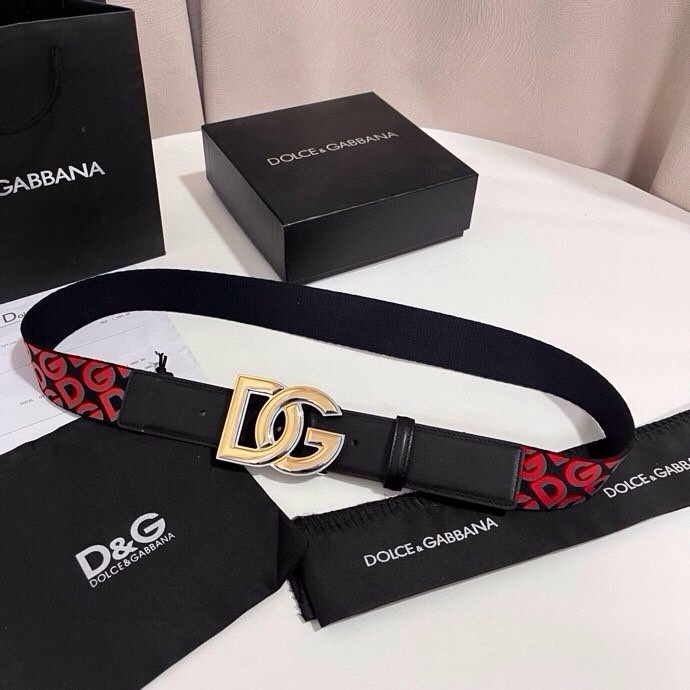 杜嘉班纳 全新小牛皮腰带，优雅简约配饰，缀以双色电镀金属 DG 交叉造型徽标搭扣，4.0cm