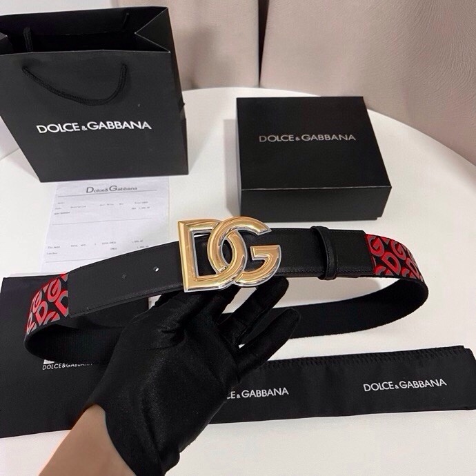 杜嘉班纳 全新小牛皮腰带，优雅简约配饰，缀以双色电镀金属 DG 交叉造型徽标搭扣，4.0cm