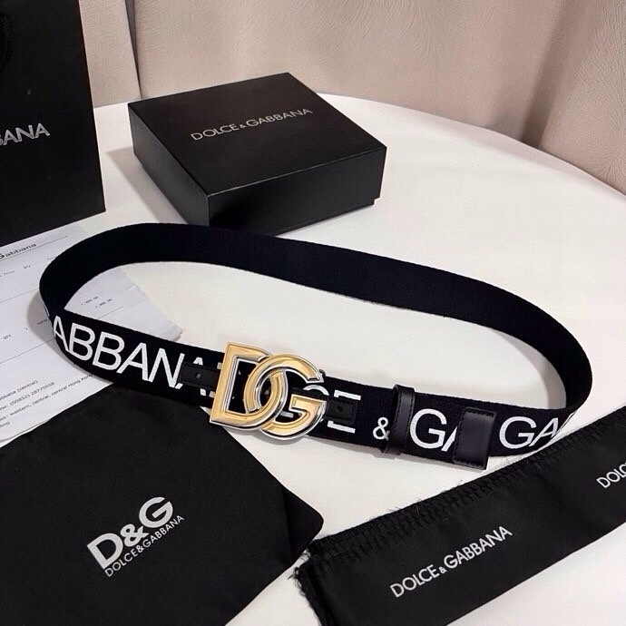 杜嘉班纳 全新小牛皮腰带，优雅简约配饰，缀以双色电镀金属 DG 交叉造型徽标搭扣，4.0cm