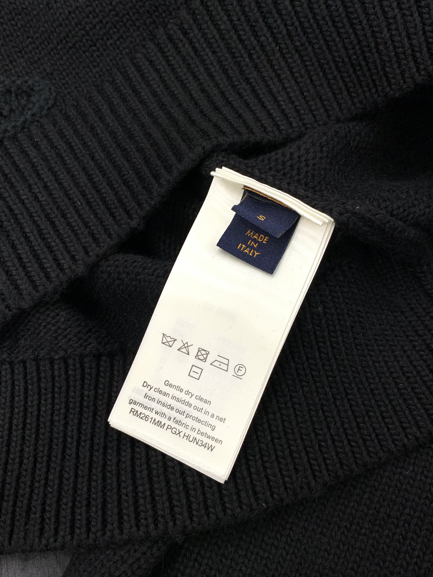 ，LouisVuitton 路易威登，2025冬季最新款，专柜同步有售，原单狠货，时尚休闲圆领针织毛衣，