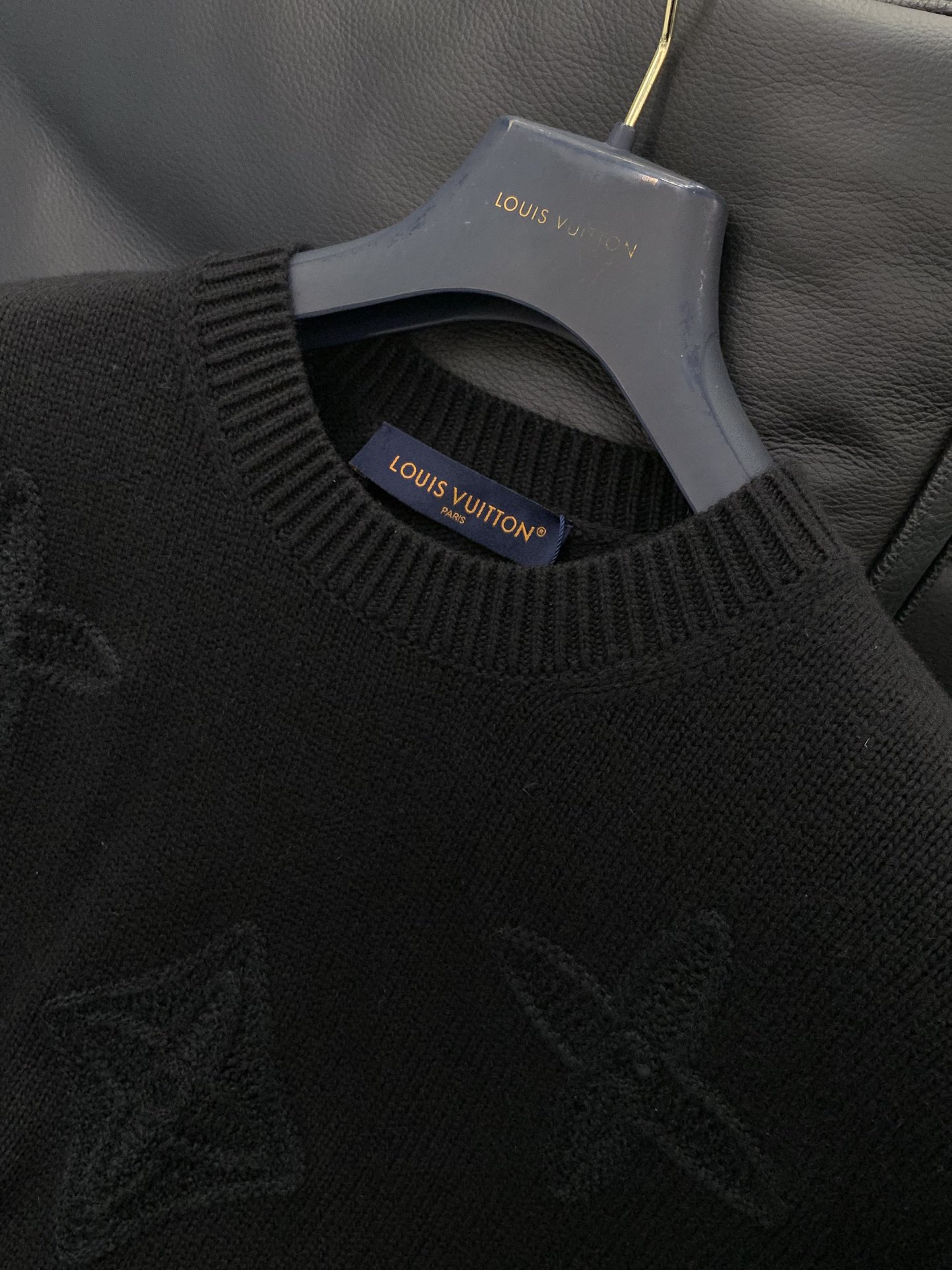 ，LouisVuitton 路易威登，2025冬季最新款，专柜同步有售，原单狠货，时尚休闲圆领针织毛衣，