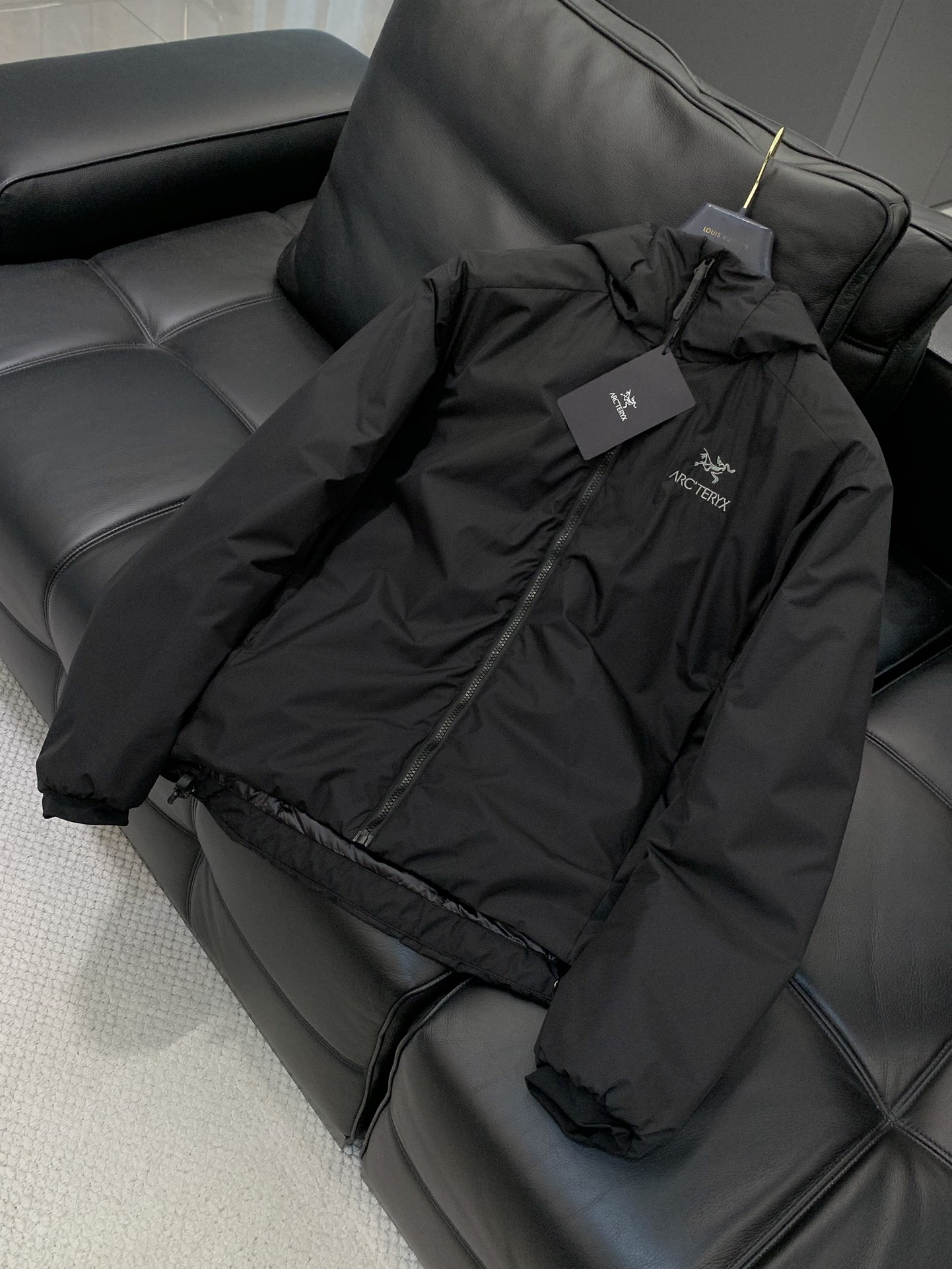 ，始祖鸟 Atom AR Hoody始祖鸟男款户外运动 保暖连帽（阿童木）棉服Atom AR Hoody