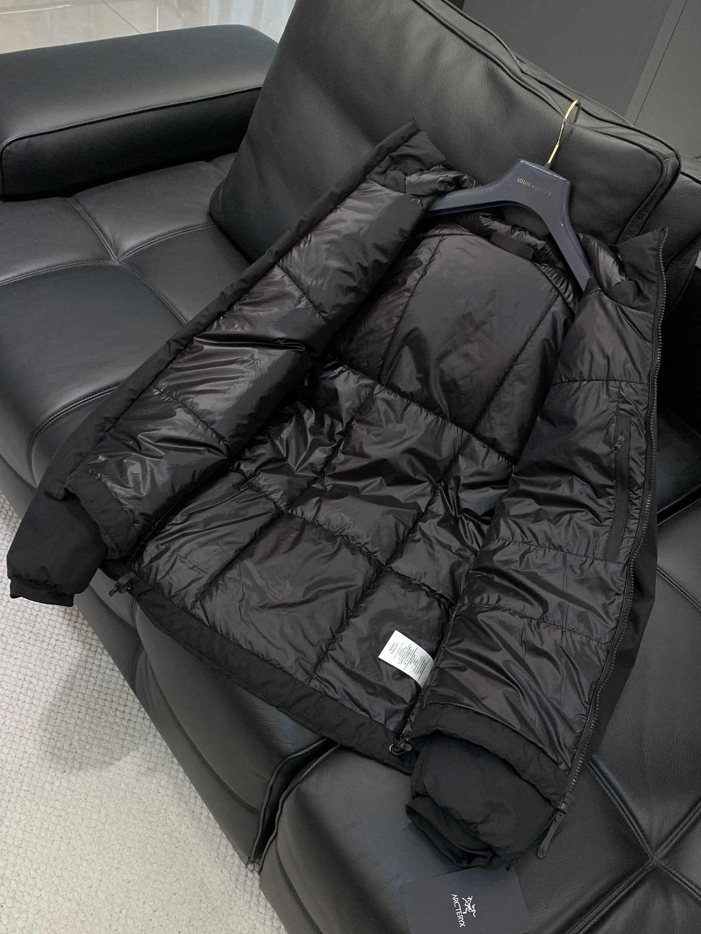 ，始祖鸟 Atom AR Hoody始祖鸟男款户外运动 保暖连帽（阿童木）棉服Atom AR Hoody