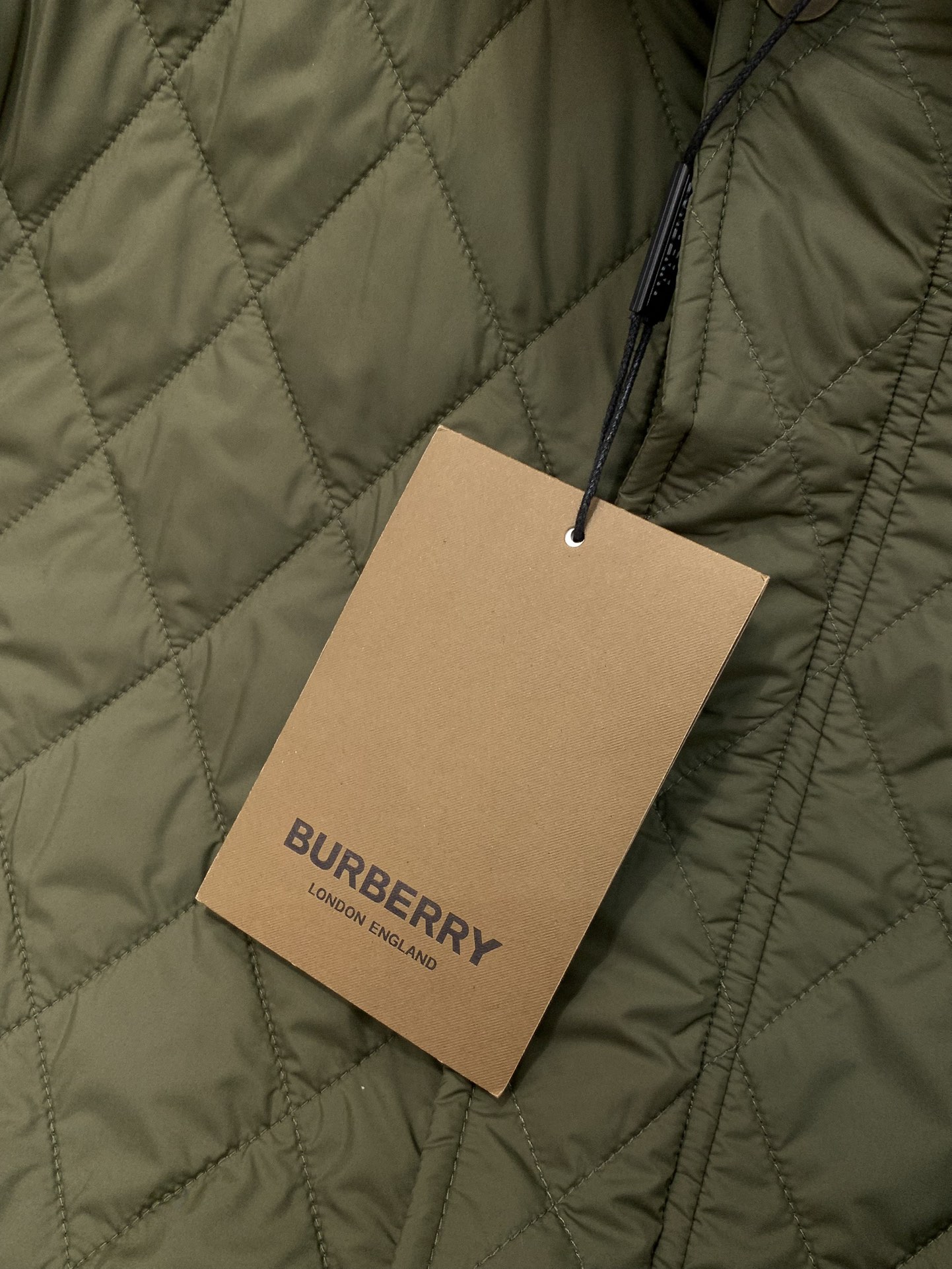 ，BBR 新款翻领绿色格子棉服面料：100%聚酯纤维里料：100%棉手洗洗涤温度不高于30C填充物：55