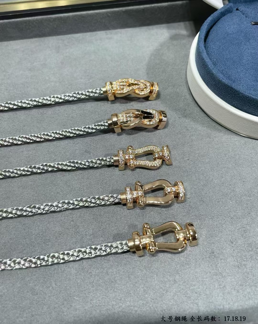 NO:643188,New product launch hot champagne gold Fred Feiden full diamond, half diamond, non-diamond horseshoe buckle unisex high quality soft silver wire rope bracelet bracelet!  Big brand of natal rope, fashionable and exquisite FORCE series bracelets, high-end customization ~ Asian gold micro-plating 18k gold craftsmanship, Seiko horseshoe buckle head bracelet!  The effect is very versatile. Internet celebrity expert. A must-have item for fashionistas. Rose gold, gold and silver buckles for men and women, two sizes 17/19cm, fine jewelry, bracelet, bracelet, gold19860909新品发布火爆香槟金费雷德 Fred斐登满钻、半钻、无钻马蹄扣中性款高品质软银丝绳手链手镯！本命绳大牌 时尚 精致FORCE 系列手链高端定制～亚金微电镀18k金工艺 精工马蹄扣头手镯！上手效果非常百搭 网红达人 时尚一族必备单品 玫瑰金、黄金、银色扣头男女情侣款两个码数17/19cm,饰品精品,bracelet,bracelet,gold,Jewelry