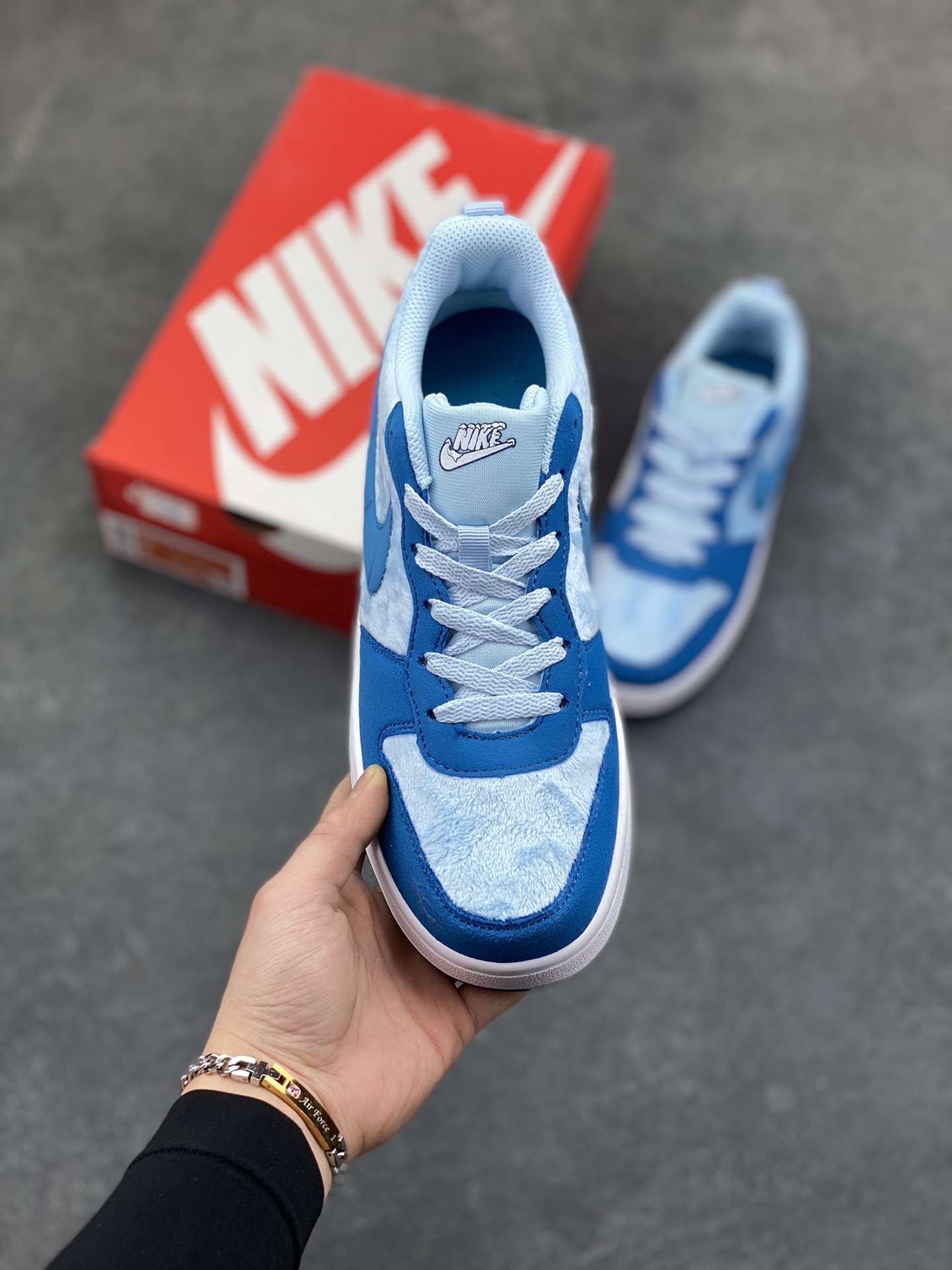 图片[2]-NIke Air Force 1 ‘07 Low 空军一号低帮 运动鞋 休闲鞋 折边针车 工艺难度大 原楦头原纸板 原装鞋盒 定制五金配件 内置全掌气垫 原厂鞋底 货号：IM7167-441 尺码：36 36.5 37.5 38 38.5 39 40 40.5 41 42 42.5 43 44 44.5 45-选品中心