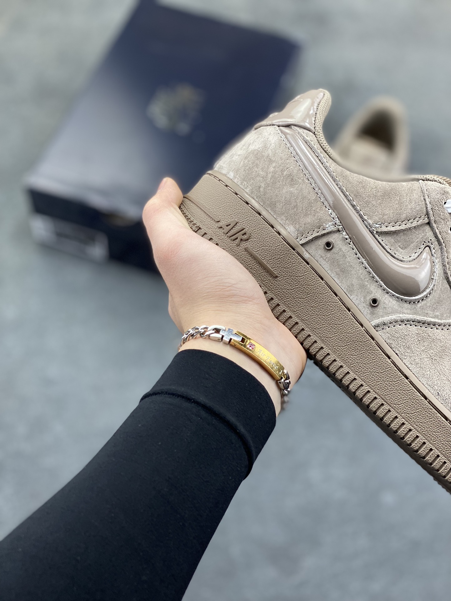 图片[6]-NIke Air Force 1 ‘07 Low 空军一号低帮 运动鞋 休闲鞋 折边针车 工艺难度大 原楦头原纸板 原装鞋盒 定制五金配件 内置全掌气垫 原厂鞋底 货号：HV4406-200 尺码：36 36.5 37.5 38 38.5 39 40 40.5 41 42 42.5 43 44 44.5 45-选品中心