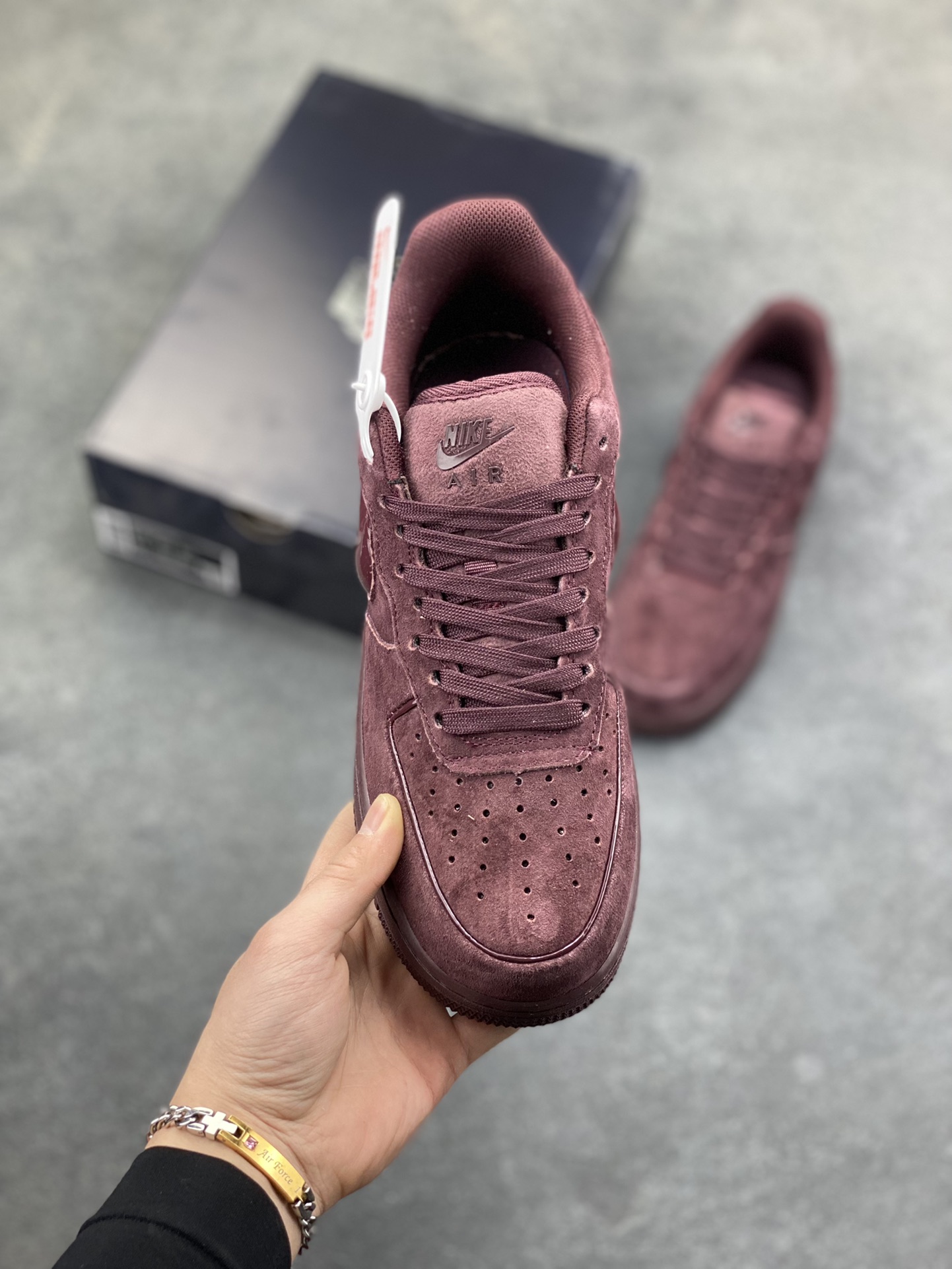 图片[2]-NIke Air Force 1 ‘07 Low 空军一号低帮 运动鞋 休闲鞋 折边针车 工艺难度大 原楦头原纸板 原装鞋盒 定制五金配件 内置全掌气垫 原厂鞋底 货号：HV4406-600 尺码：36 36.5 37.5 38 38.5 39 40 40.5 41 42 42.5 43 44 44.5 45-选品中心