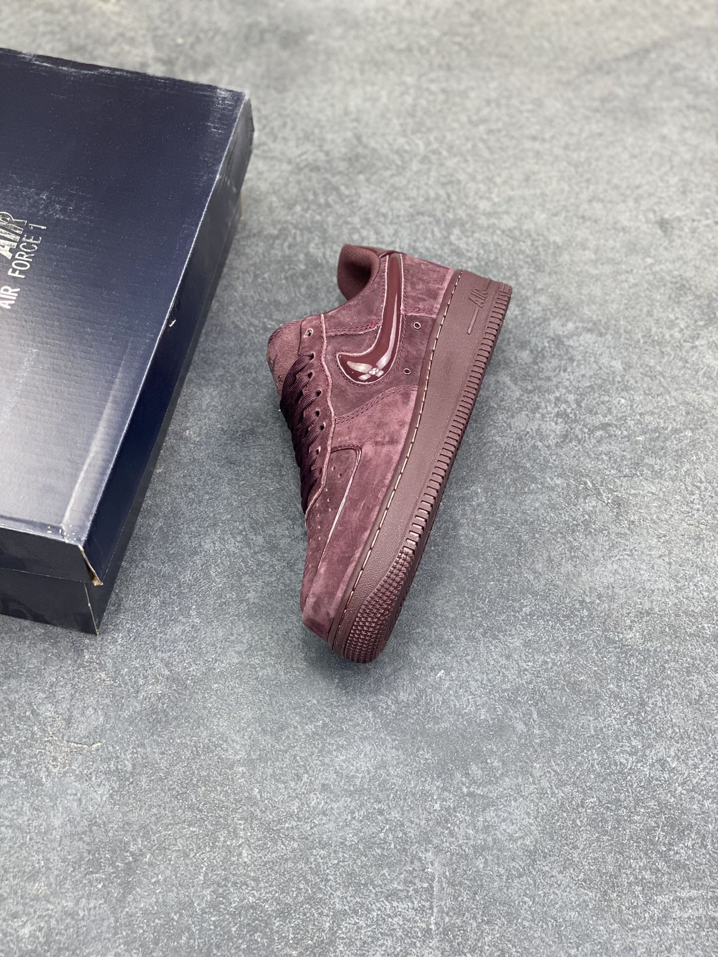 图片[7]-NIke Air Force 1 ‘07 Low 空军一号低帮 运动鞋 休闲鞋 折边针车 工艺难度大 原楦头原纸板 原装鞋盒 定制五金配件 内置全掌气垫 原厂鞋底 货号：HV4406-600 尺码：36 36.5 37.5 38 38.5 39 40 40.5 41 42 42.5 43 44 44.5 45-选品中心