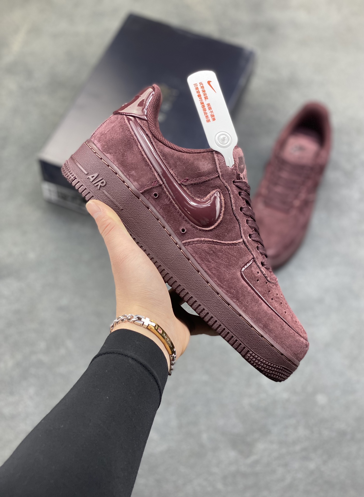 NIke Air Force 1 ‘07 Low 空军一号低帮 运动鞋 休闲鞋 折边针车 工艺难度大 原楦头原纸板 原装鞋盒 定制五金配件 内置全掌气垫 原厂鞋底 货号：HV4406-600 尺码：36 36.5 37.5 38 38.5 39 40 40.5 41 42 42.5 43 44 44.5 45-选品中心