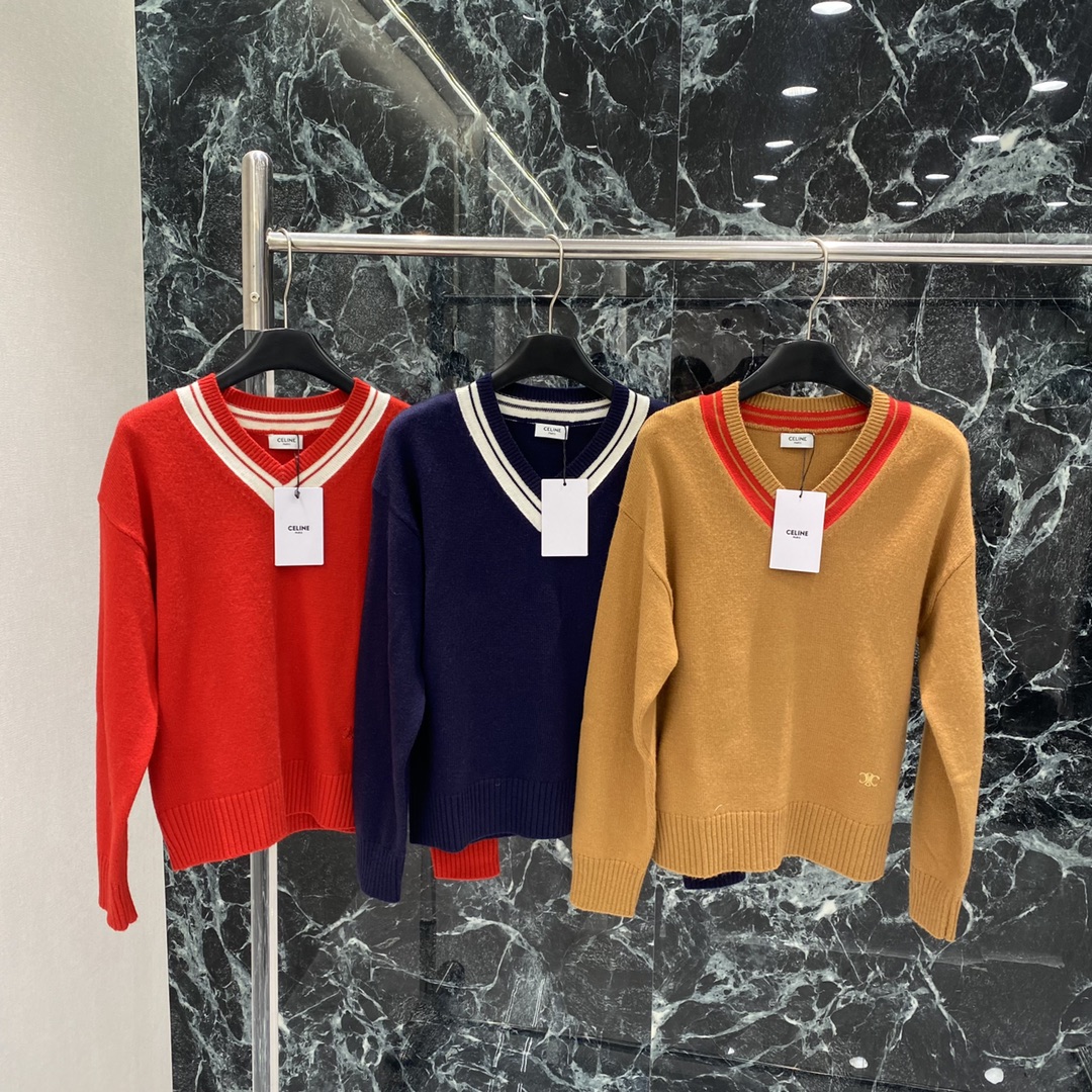 NO:661790,CE 25 new autumn and winter style retro V-neck knitted sweater with contrasting color embellishment on the neckline. It is retro and full of vitality and can be easily used in daily or formal occasions. The brand embroidered letter logo in the lower left corner is full of brand. It is great when layered and worn alone! Three colors SML, Celine-clothing, celine, sweaters,  19860909CE 25秋冬新款 复古V领针织毛衣 领口撞色点缀 复古又活力满满日常或正式场合都能轻松驾驭 左下角品牌刺绣字母标志品牌感十足 叠穿单穿都很出彩!三个色SML,赛琳-服装,celine,sweaters, ,Women's clothing