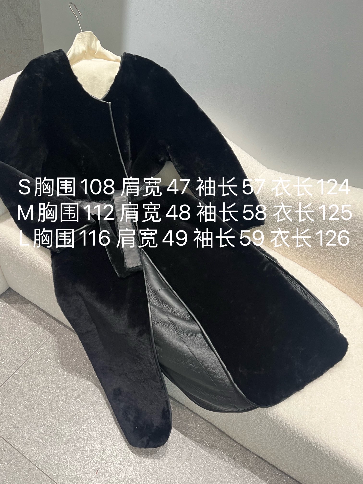 NO:660689,, super soft and fine sheepskin all-in-one jacket, side slits on both sides, loose fit, simple and elegant, size Sml, there is no limit to the bust, because it is mainly adjusted by the belt, women's clothing, jackets & coats, sheepskin,  19860909,超柔软细腻羊皮毛一体外套,两边侧开叉,宽松版型,简约大气 尺寸Sml,胸围没什么限制,因为主要靠腰带调节,女装,jackets & coats,sheepskin, ,Women's clothing