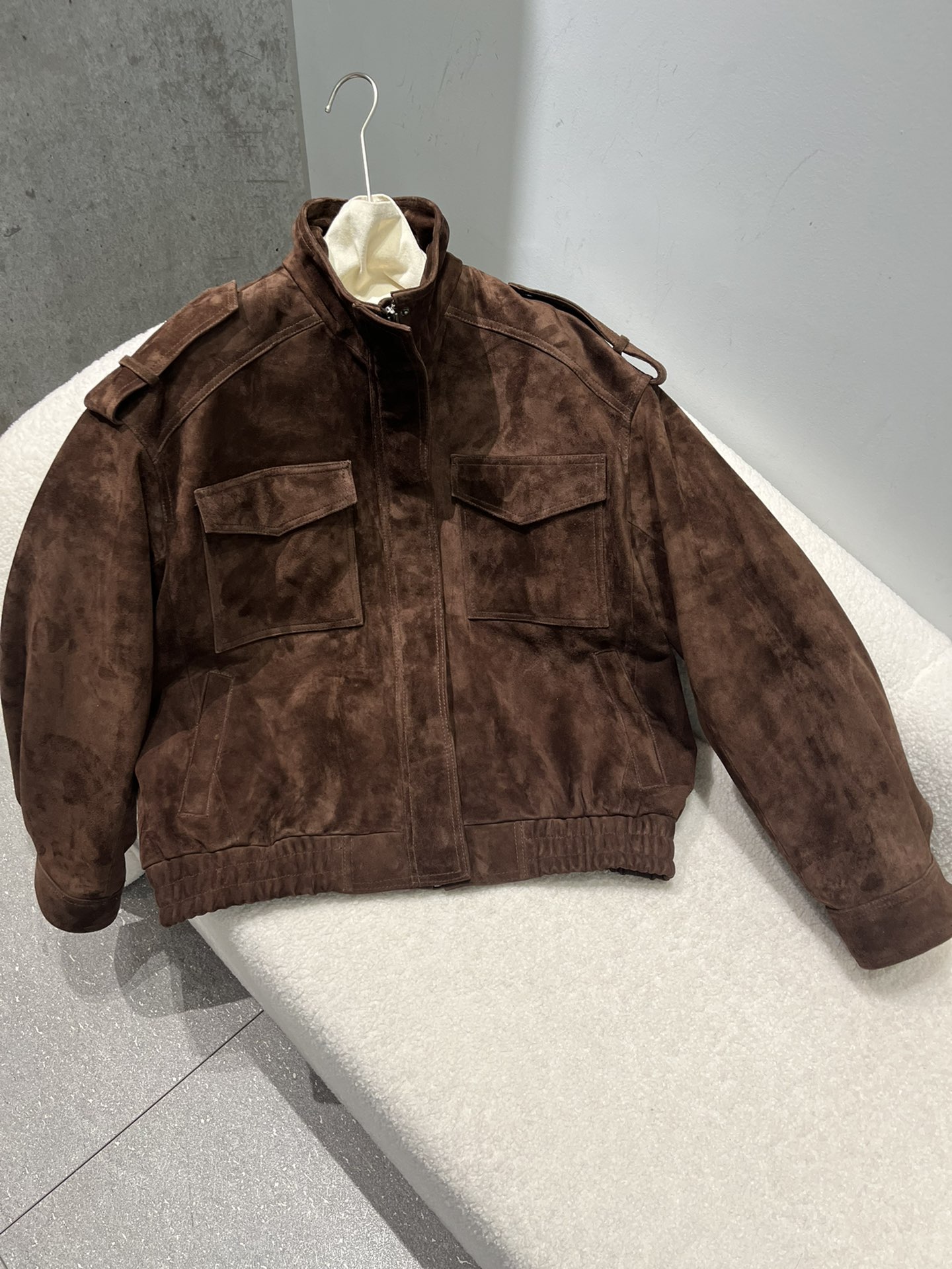 NO:677615,Sizes S-Xl, size chart on the gray picture on the front, women's clothing,19860909尺寸S- Xl,尺码表在前面灰色的图片上,女装,,Women's clothing