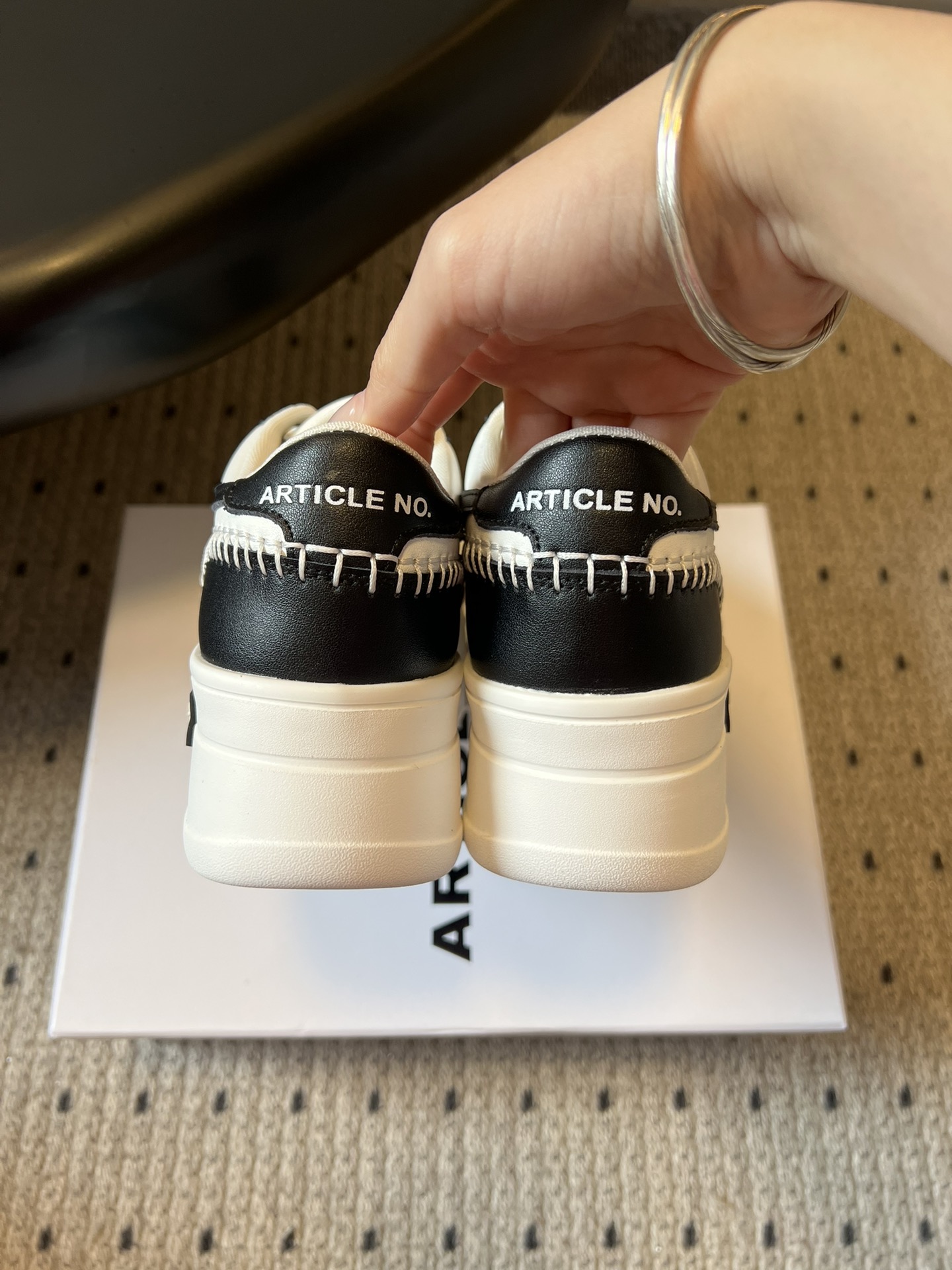 ARTICLE N*厚底板鞋小白鞋休闲鞋根植于西海岸滑板文化，将复古元素与现代街头风格融合，主打简约不张