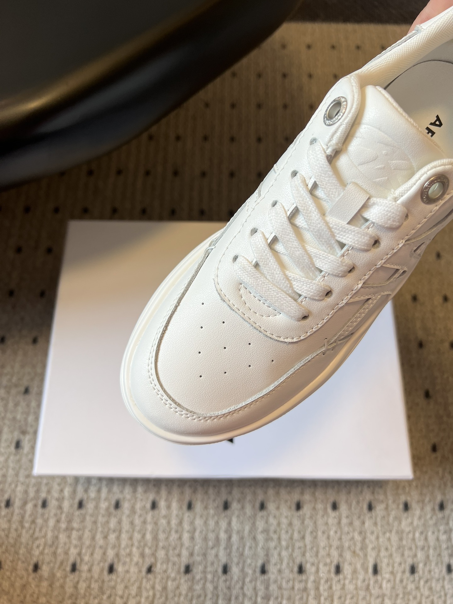 ARTICLE N*厚底板鞋小白鞋休闲鞋根植于西海岸滑板文化，将复古元素与现代街头风格融合，主打简约不张