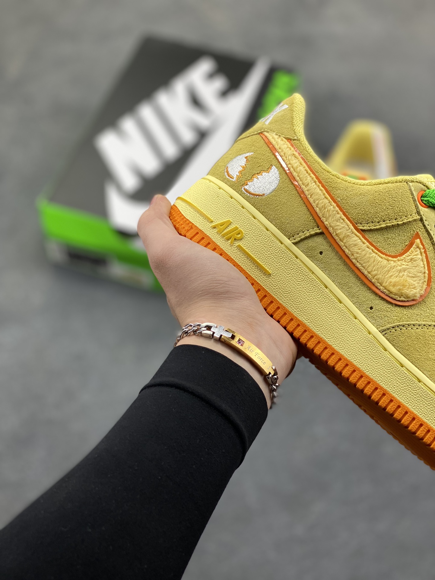 图片[6]-NIke Air Force 1 ‘07 Low 空军一号低帮 运动鞋 休闲鞋 折边针车 工艺难度大 原楦头原纸板 原装鞋盒 定制五金配件 内置全掌气垫 原厂鞋底 货号：IU7612-700 尺码：36 36.5 37.5 38 38.5 39 40 40.5 41 42 42.5 43 44 44.5 45-选品中心