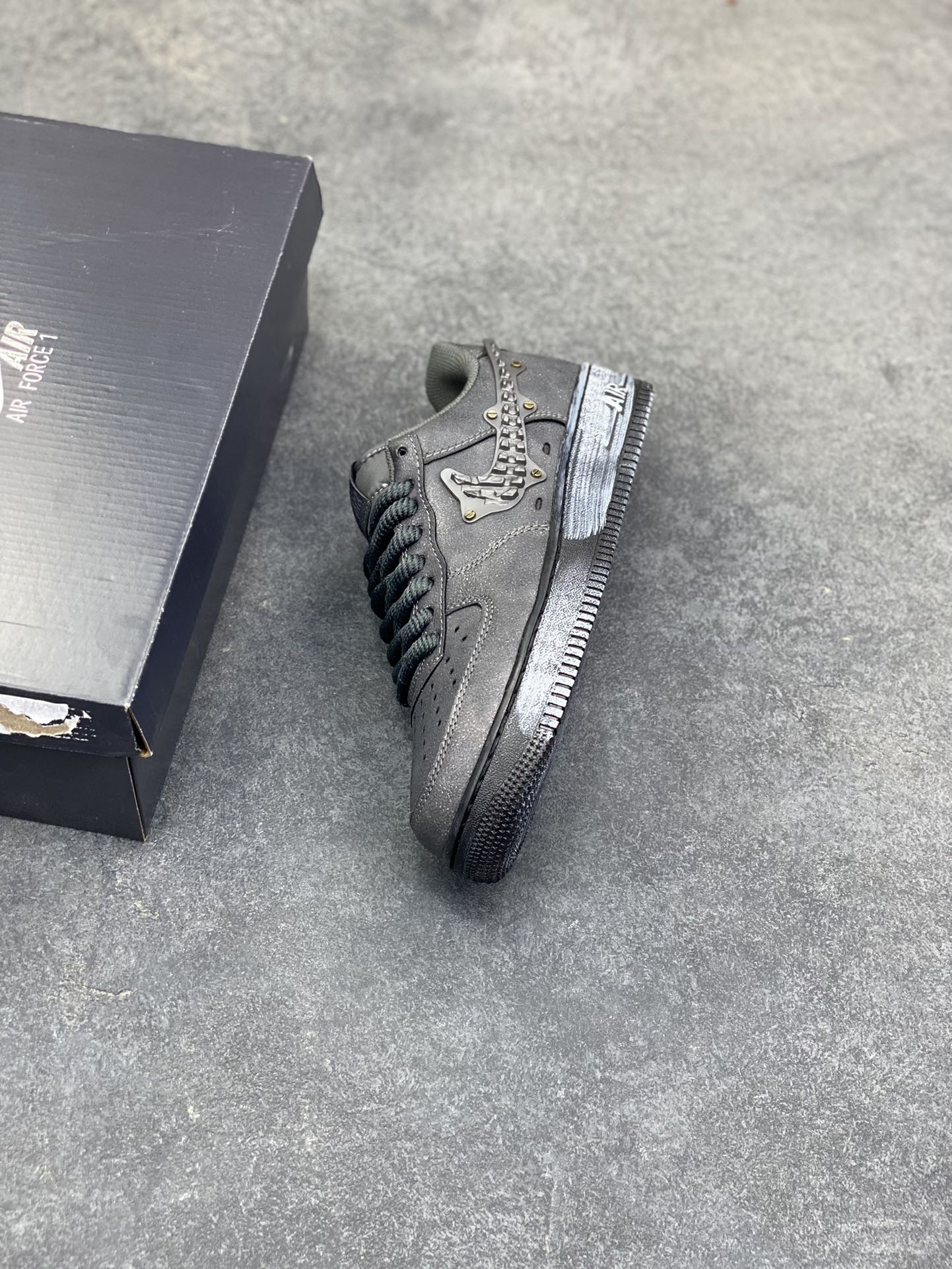 图片[7]-NIke Air Force 1 ‘07 Low 空军一号低帮 运动鞋 休闲鞋 折边针车 工艺难度大 原楦头原纸板 原装鞋盒 定制五金配件 内置全掌气垫 原厂鞋底 货号：IH4965-254 尺码：36 36.5 37.5 38 38.5 39 40 40.5 41 42 42.5 43 44 44.5 45-选品中心