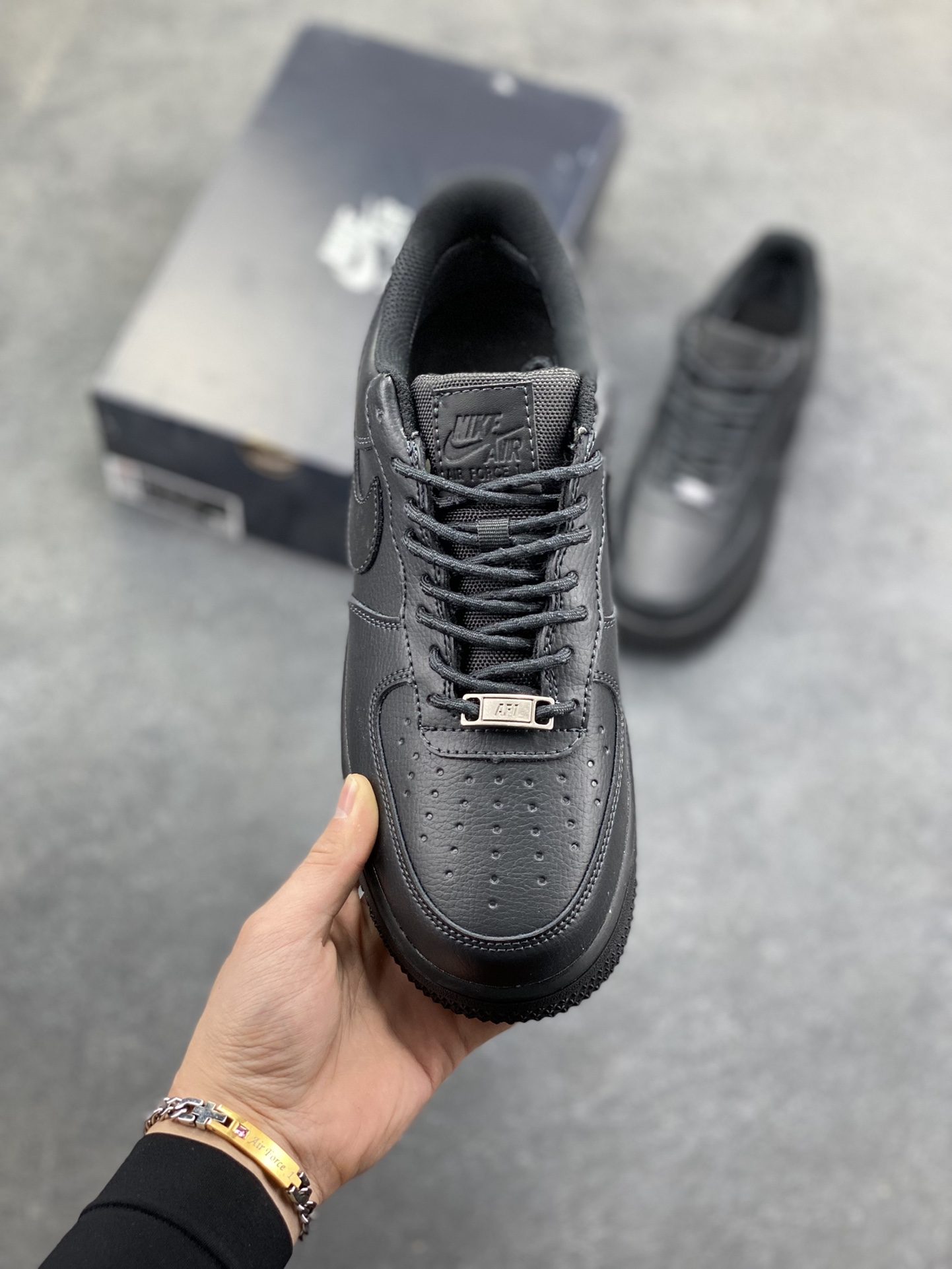 图片[2]-NIke Air Force 1 ‘07 Low 空军一号低帮 运动鞋 休闲鞋 折边针车 工艺难度大 原楦头原纸板 原装鞋盒 定制五金配件 内置全掌气垫 原厂鞋底 货号：HV5953-001 尺码：36 36.5 37.5 38 38.5 39 40 40.5 41 42 42.5 43 44 44.5 45-选品中心