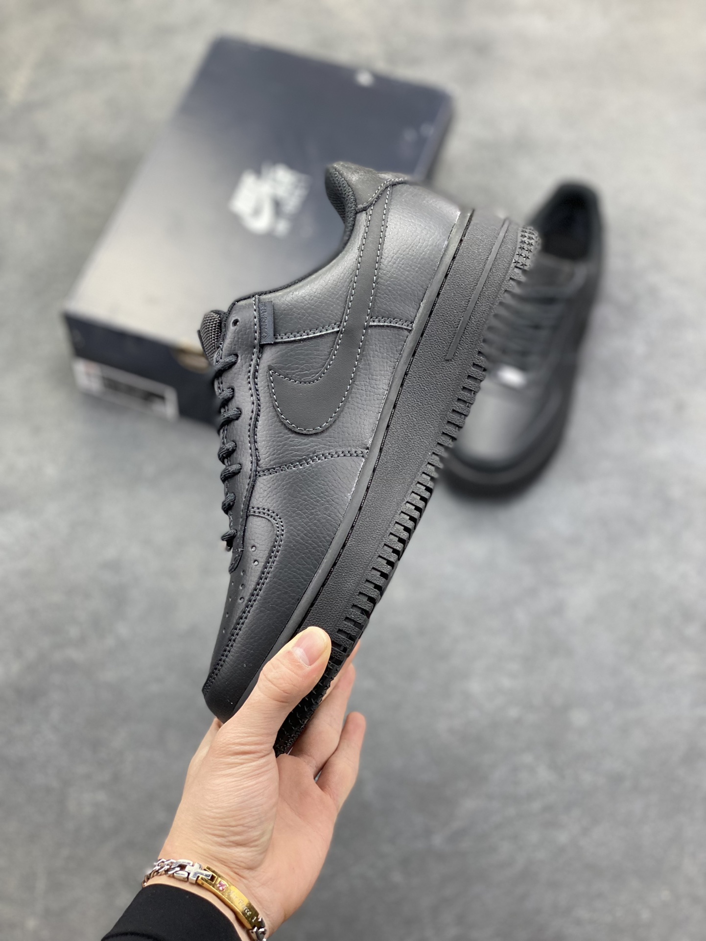 图片[3]-NIke Air Force 1 ‘07 Low 空军一号低帮 运动鞋 休闲鞋 折边针车 工艺难度大 原楦头原纸板 原装鞋盒 定制五金配件 内置全掌气垫 原厂鞋底 货号：HV5953-001 尺码：36 36.5 37.5 38 38.5 39 40 40.5 41 42 42.5 43 44 44.5 45-选品中心