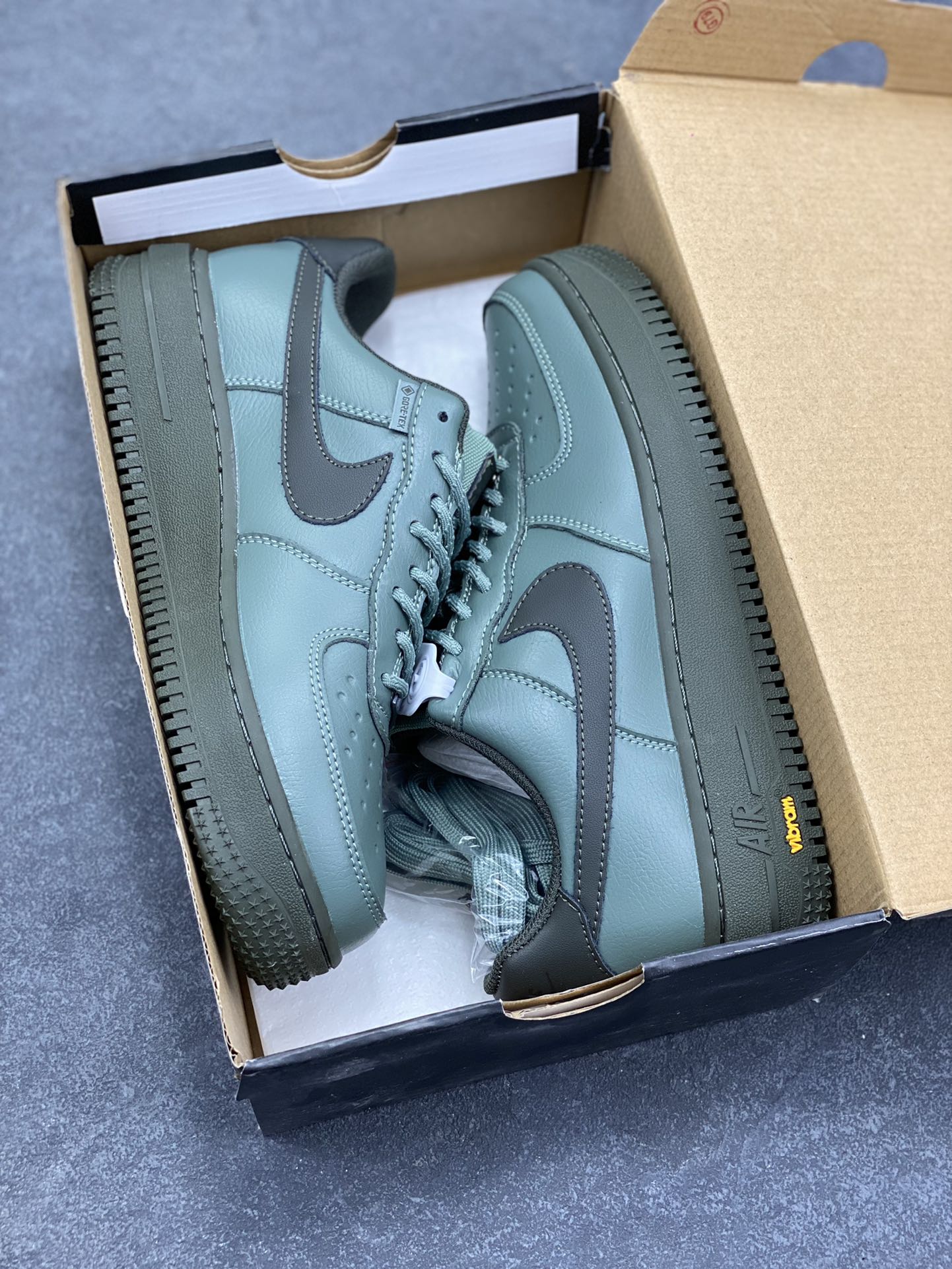 图片[9]-NIke Air Force 1 ‘07 Low 空军一号低帮 运动鞋 休闲鞋 折边针车 工艺难度大 原楦头原纸板 原装鞋盒 定制五金配件 内置全掌气垫 原厂鞋底 货号：HV5953-300 尺码：36 36.5 37.5 38 38.5 39 40 40.5 41 42 42.5 43 44 44.5 45-选品中心
