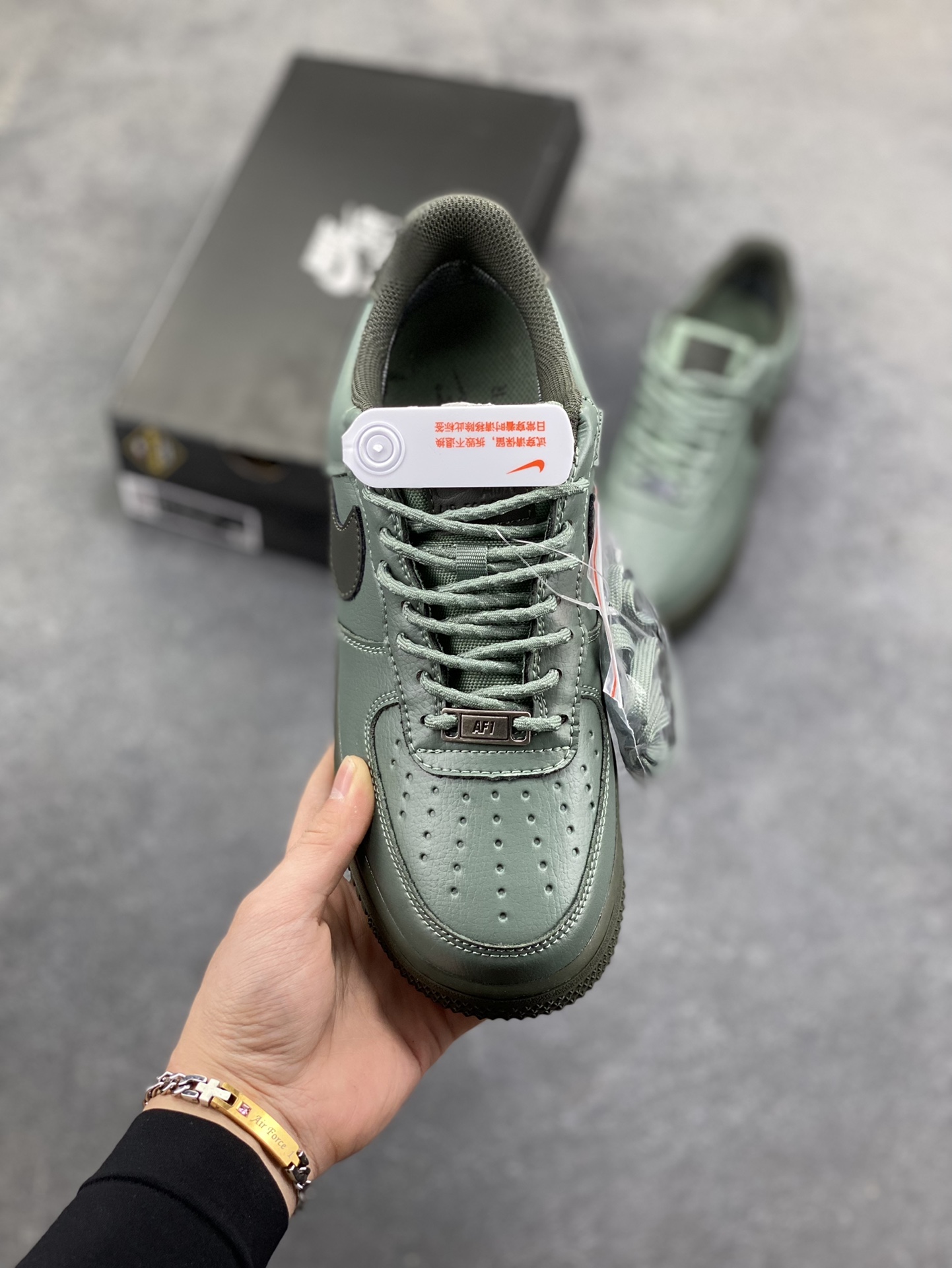 图片[2]-NIke Air Force 1 ‘07 Low 空军一号低帮 运动鞋 休闲鞋 折边针车 工艺难度大 原楦头原纸板 原装鞋盒 定制五金配件 内置全掌气垫 原厂鞋底 货号：HV5953-300 尺码：36 36.5 37.5 38 38.5 39 40 40.5 41 42 42.5 43 44 44.5 45-选品中心