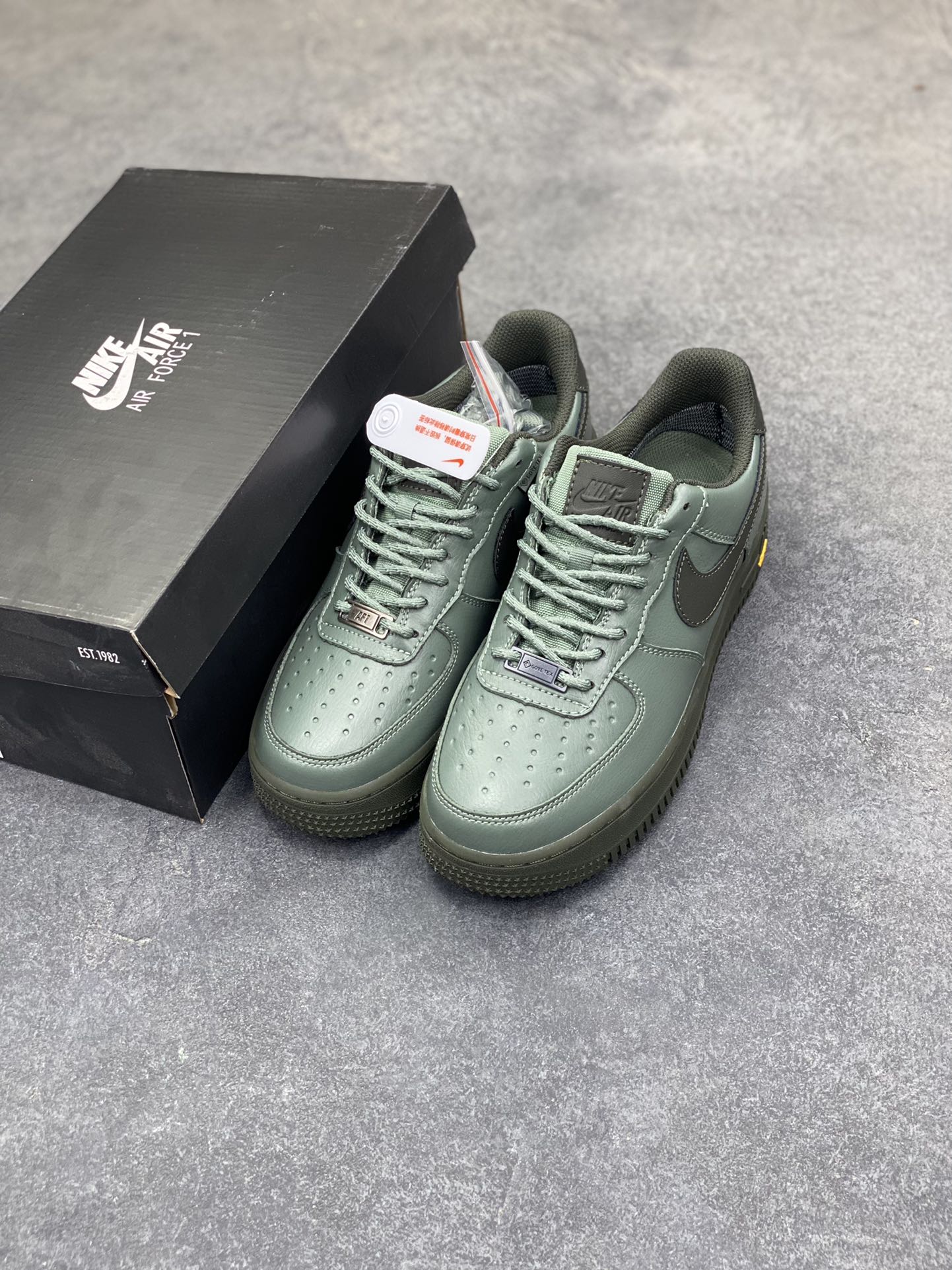 图片[8]-NIke Air Force 1 ‘07 Low 空军一号低帮 运动鞋 休闲鞋 折边针车 工艺难度大 原楦头原纸板 原装鞋盒 定制五金配件 内置全掌气垫 原厂鞋底 货号：HV5953-300 尺码：36 36.5 37.5 38 38.5 39 40 40.5 41 42 42.5 43 44 44.5 45-选品中心
