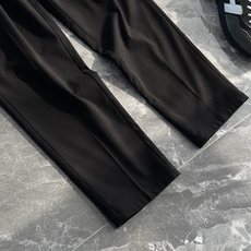 BC家 秋冬新款松紧腰撞色抽绳简约纯色男士商务休闲长裤,内里加薄绒保暖舒适裤子! BC家高端主线系列,经典调性的休闲 BC家 秋冬新款松紧腰撞色抽绳简约纯色男士商务休闲长裤,内里加薄绒保暖舒适裤子! BC家高端主线系列,经典调性的休闲