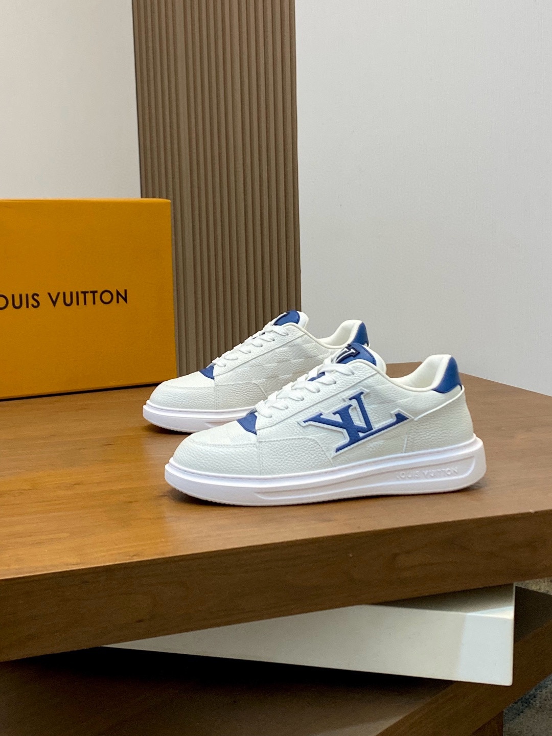 Sneakers 10852